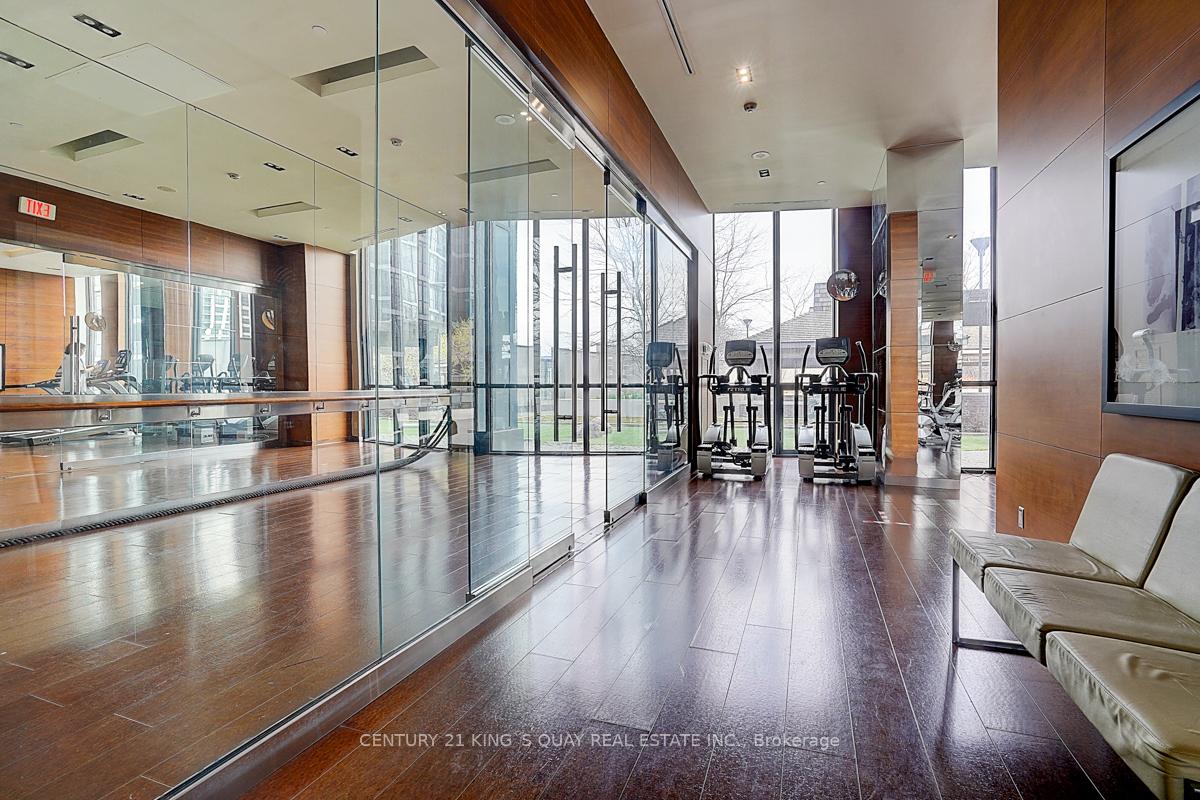 2 Bedrooms Condo at 5 Valhalla Inn, Toronto For sale