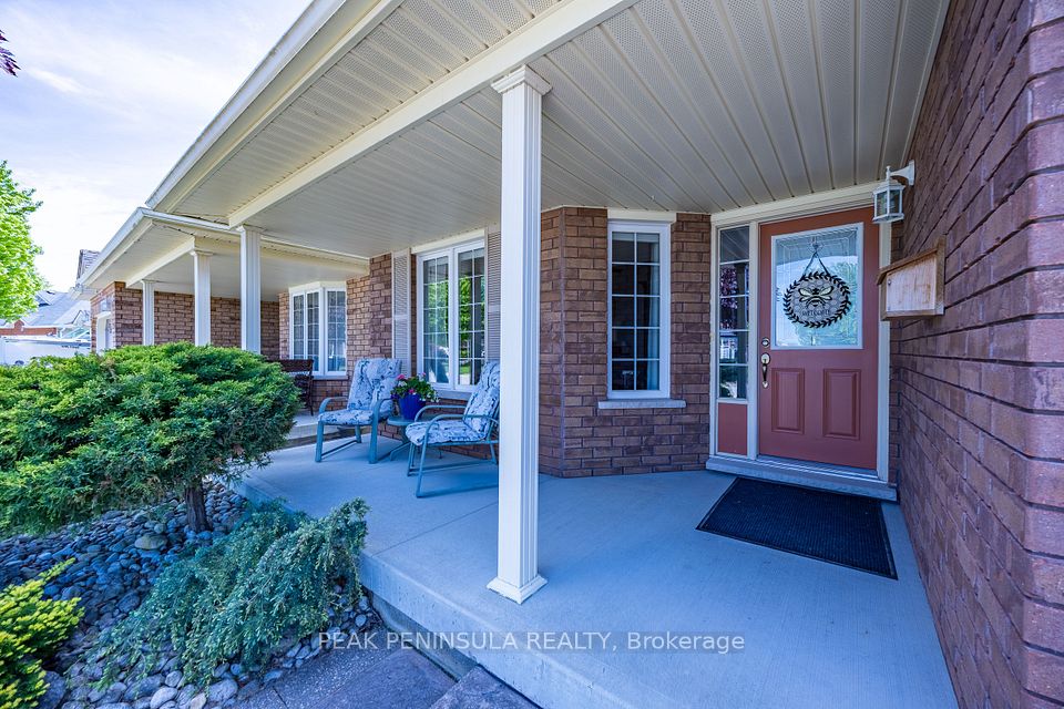 73 Upper Canada Drive, Norfolk, ON N0E 1M0