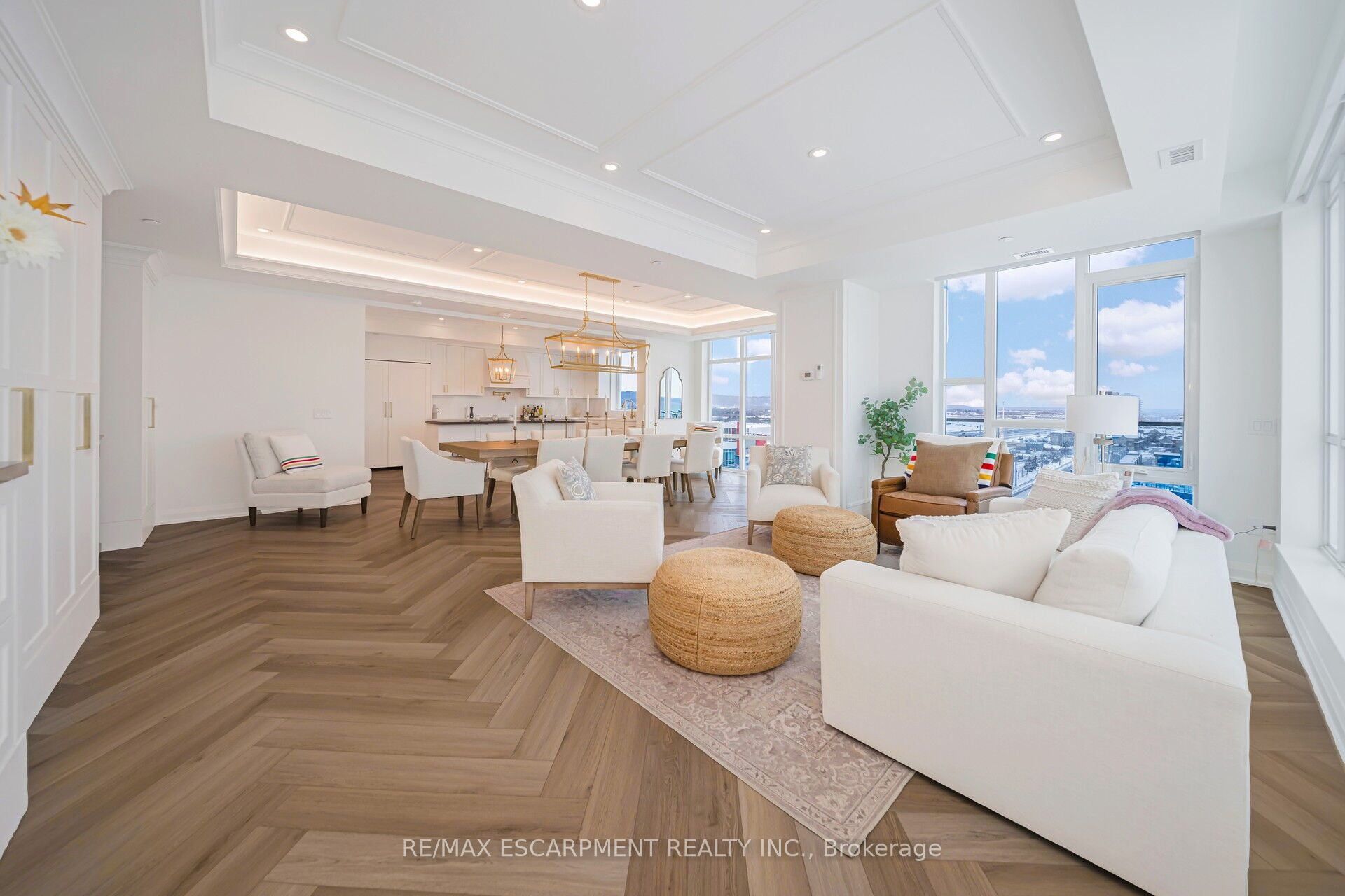 16 Concord Place, #905