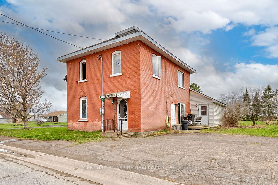 19 Lacroix Bay
