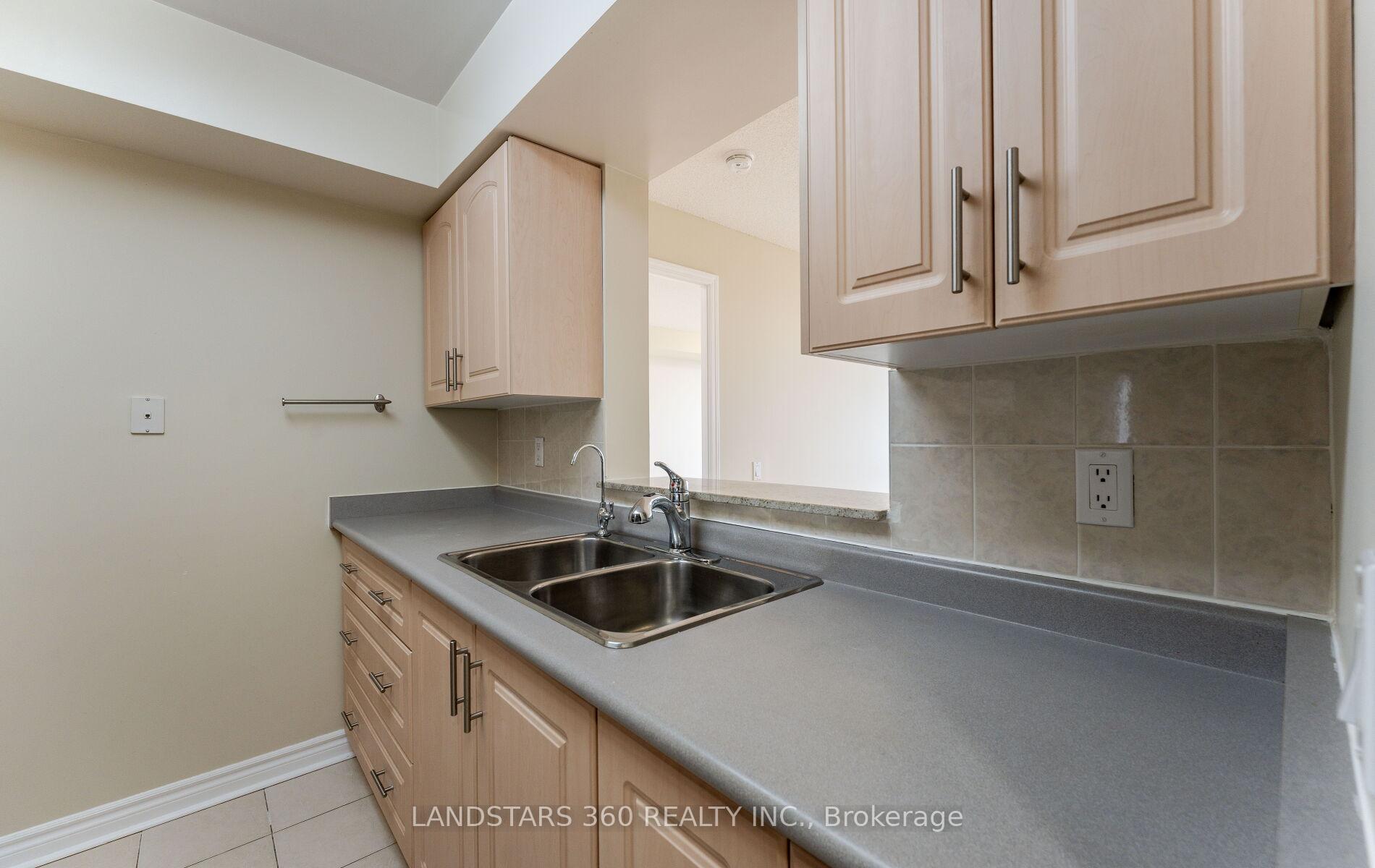 2 Bedrooms Condo at 3088 Kennedy, Toronto For sale