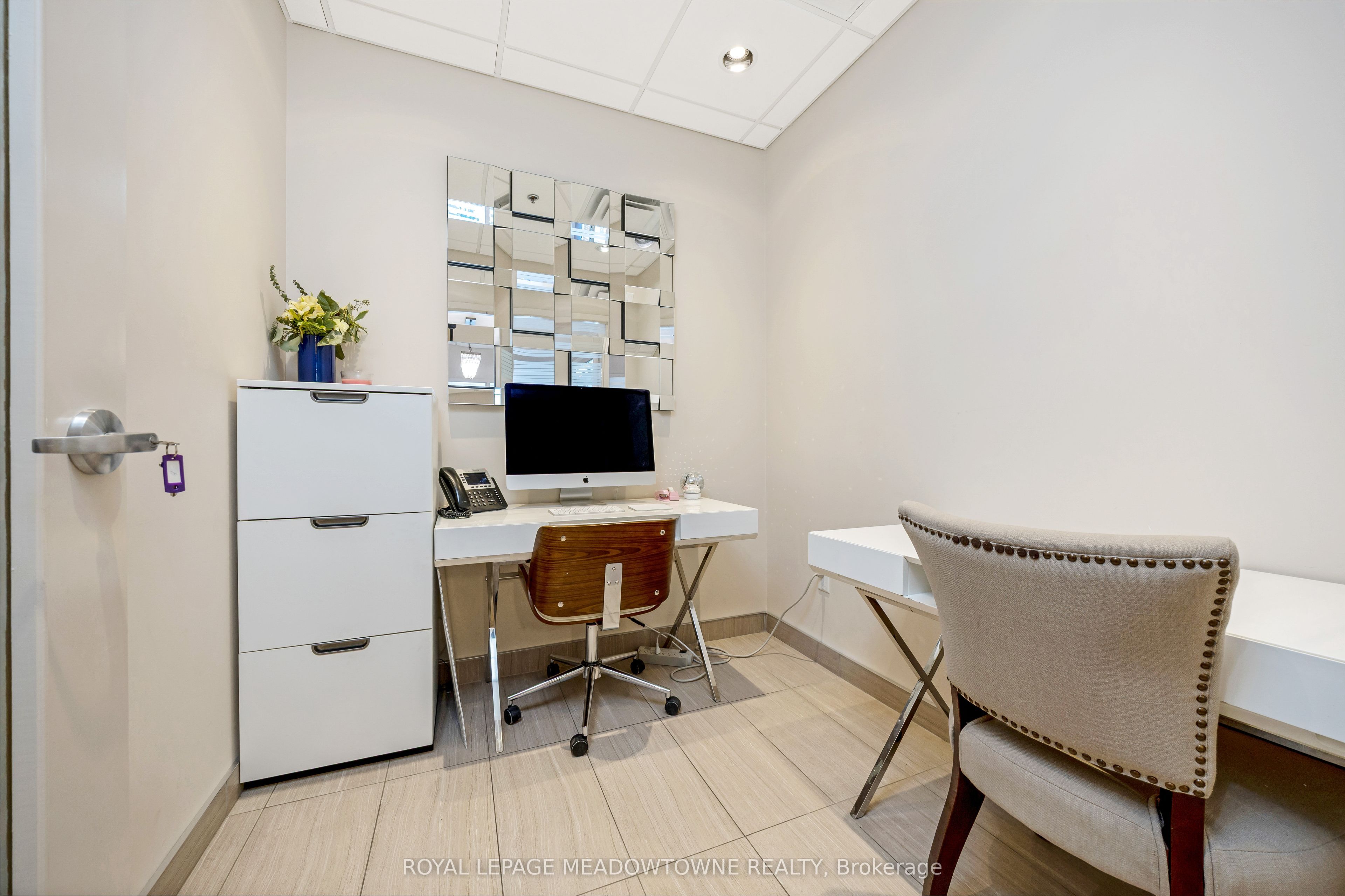 450 Bronte Street S, #110