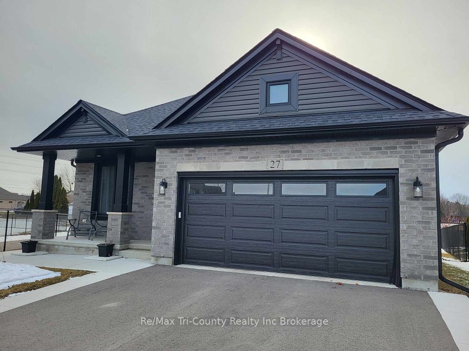 27 Keba Crescent ; MLS ID: X12011027