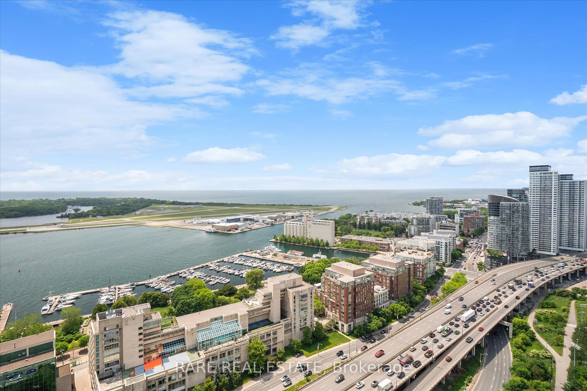 3 Bedrooms Condo at 11 Brunel, Toronto For sale