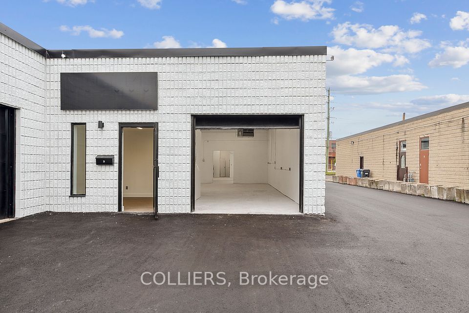 1244 Speers