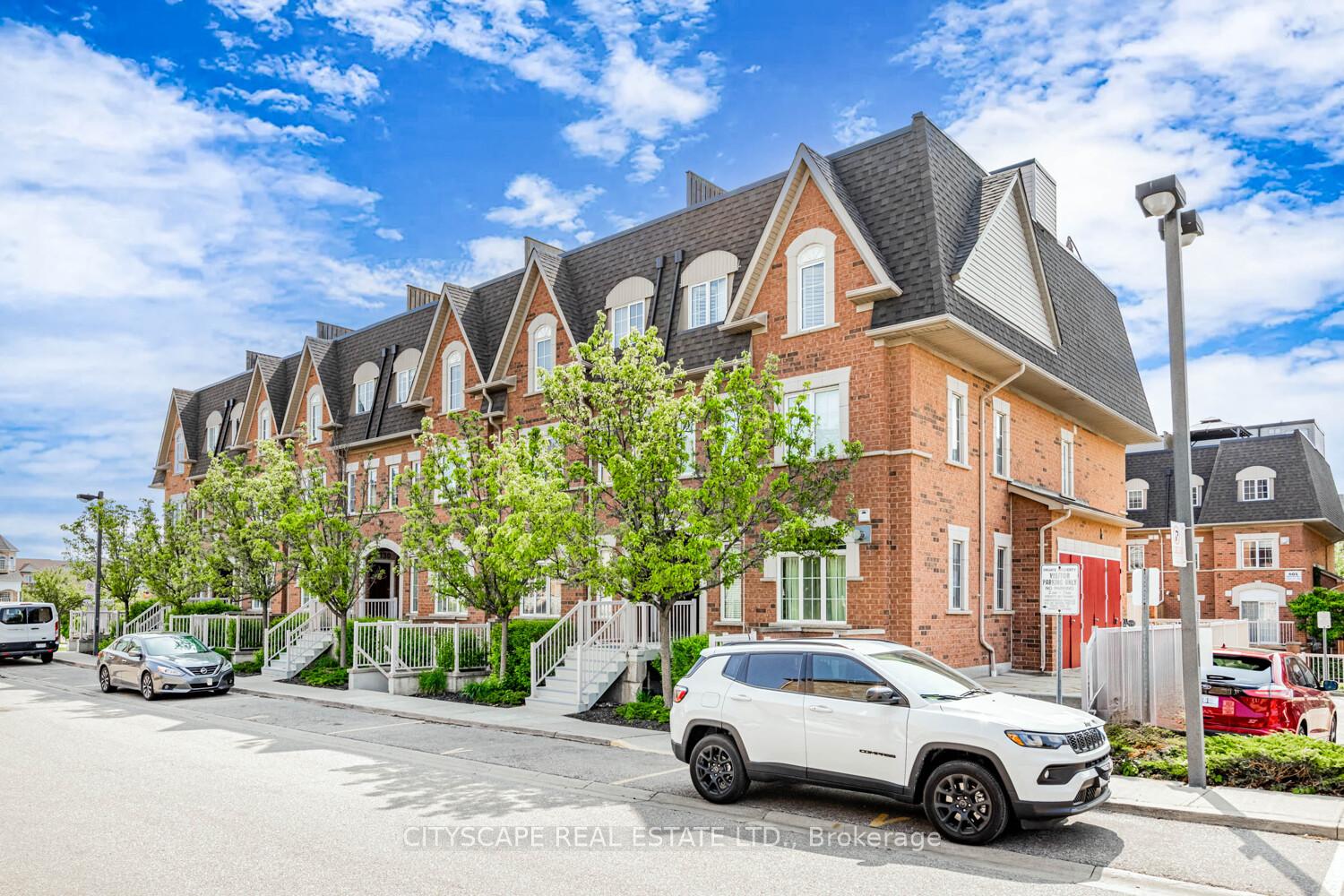 2 Bedrooms Condo at 601 Shoreline, Mississauga For sale