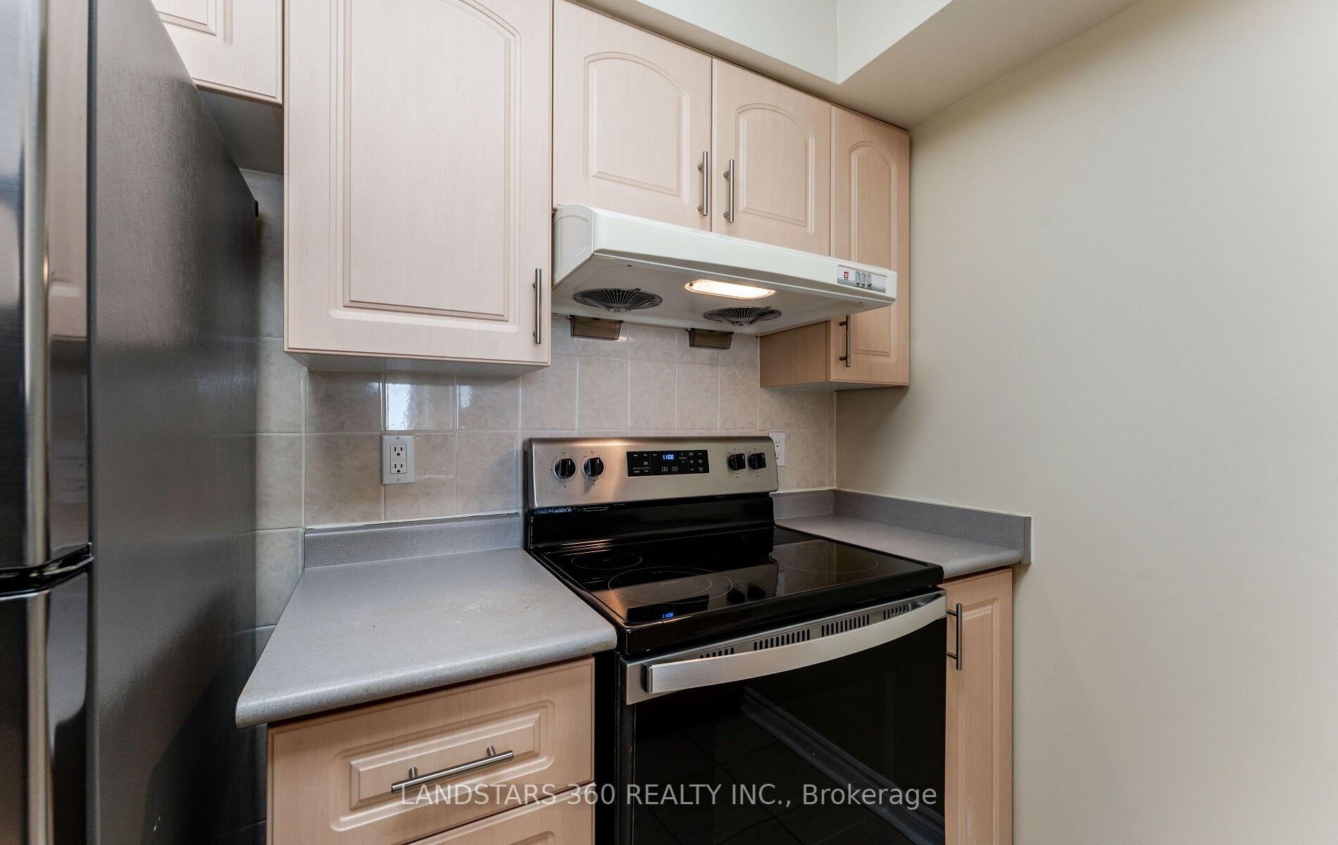 2 Bedrooms Condo at 3088 Kennedy, Toronto For sale