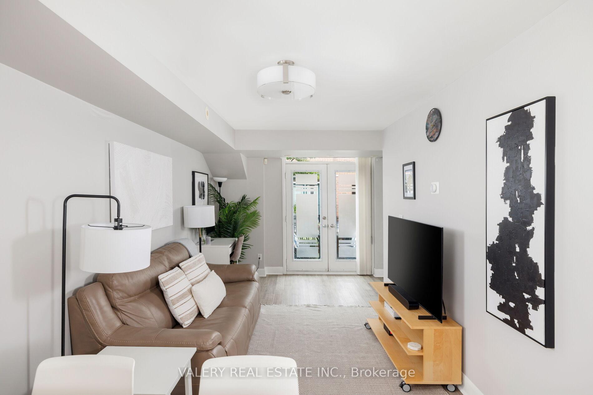 2 Bedrooms Condo at 415 Jarvis, Toronto For sale