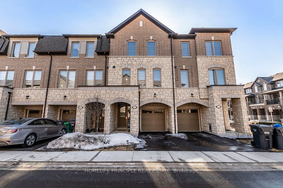 21 Arcola Street, Brampton, ON L6P 4N7