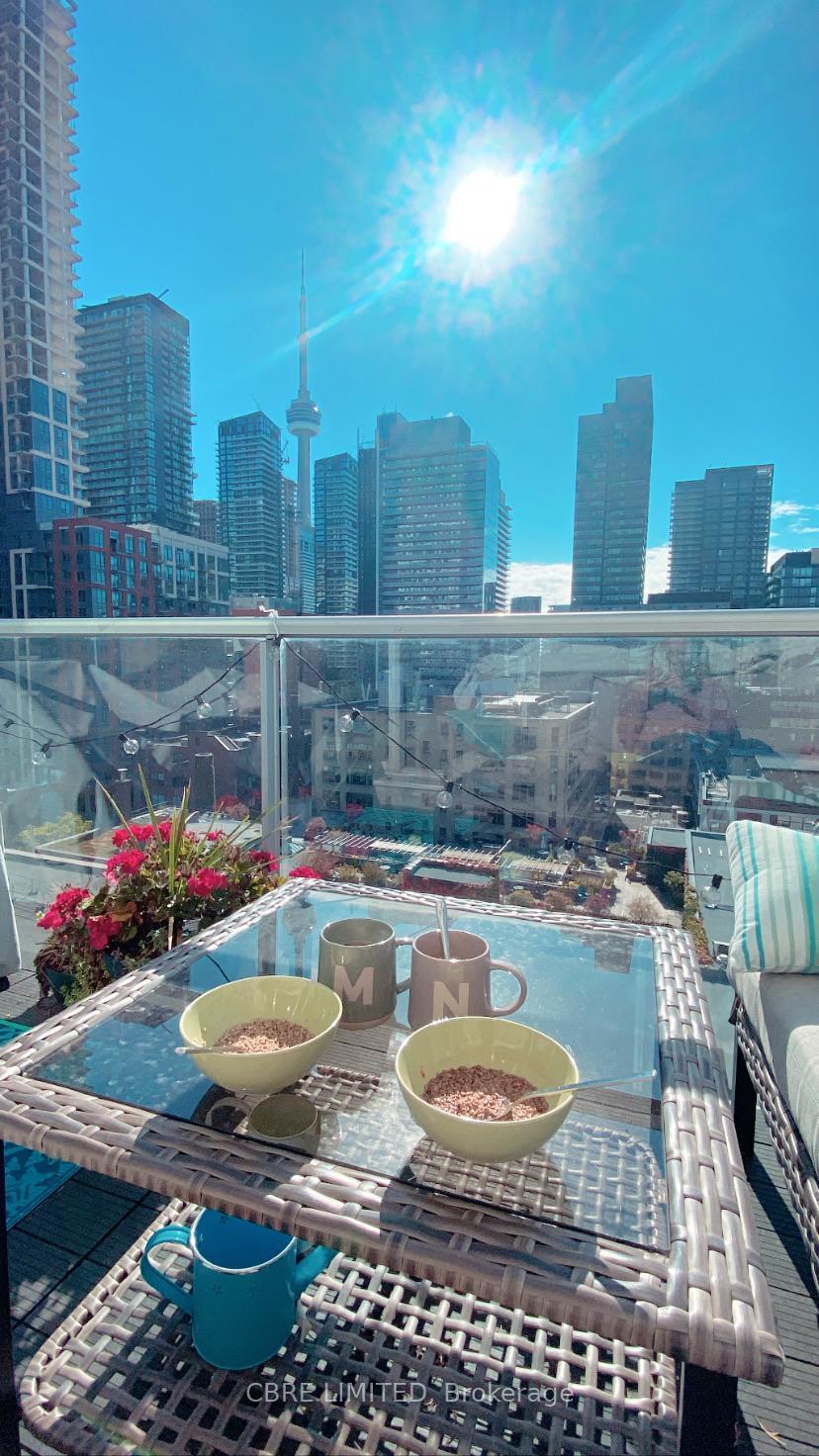 2 Bedrooms Condo at 388 Richmond,  Toronto For sale