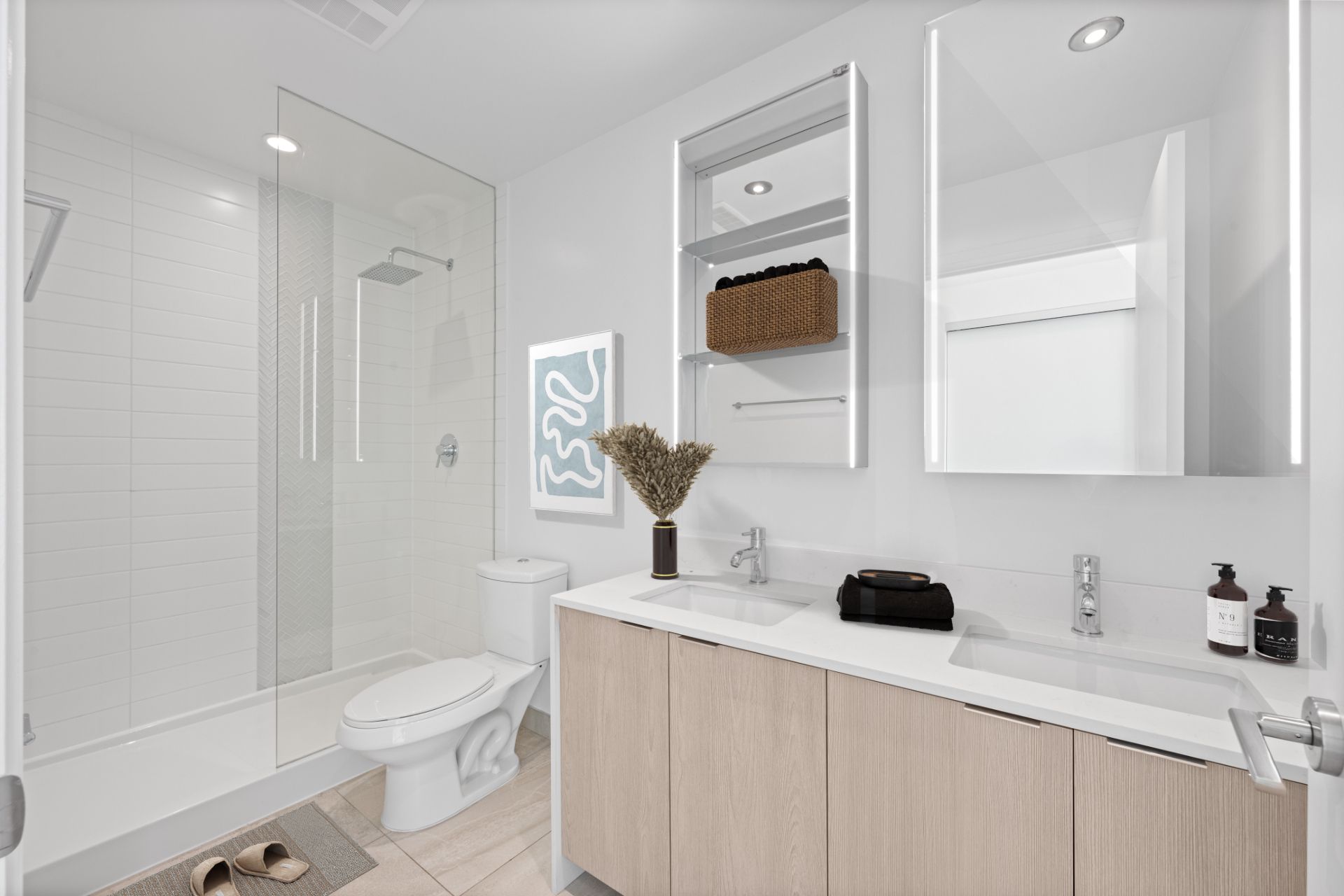 25 Montgomery Avenue PH01