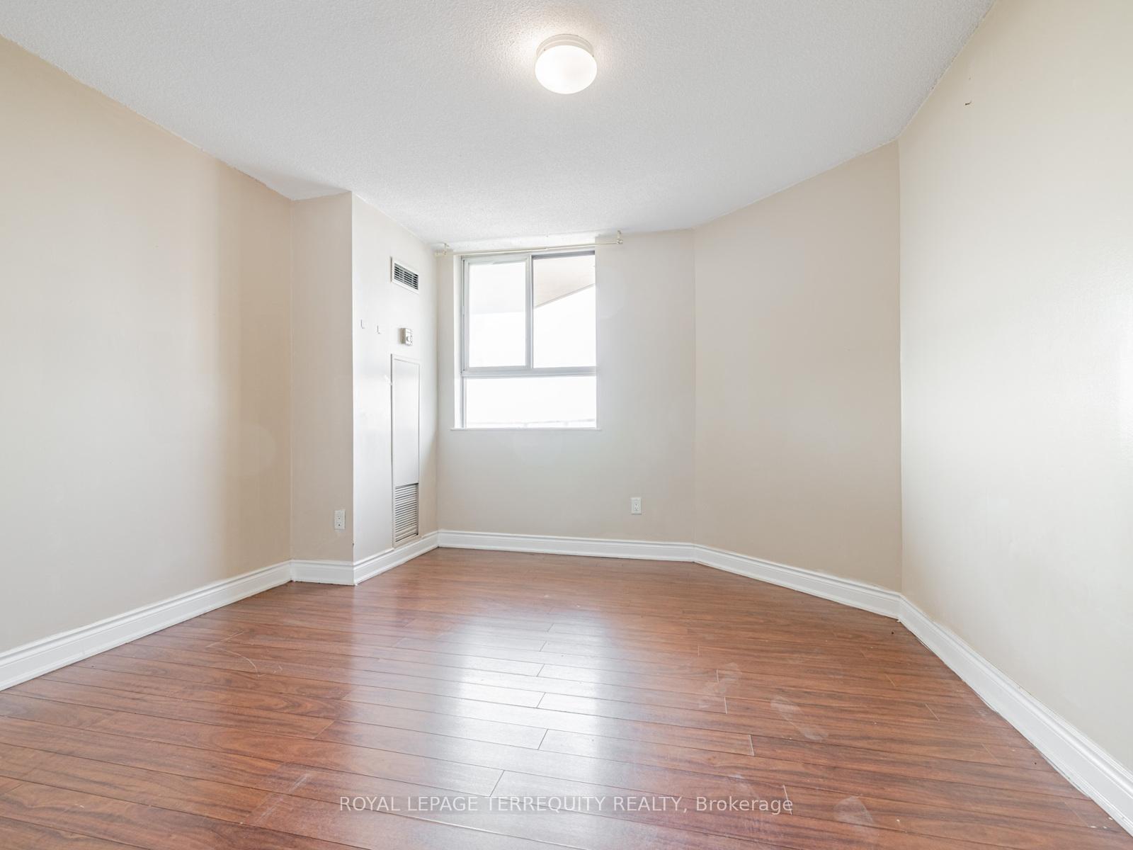 3 Bedrooms Condo at 234 Albion, Toronto For sale