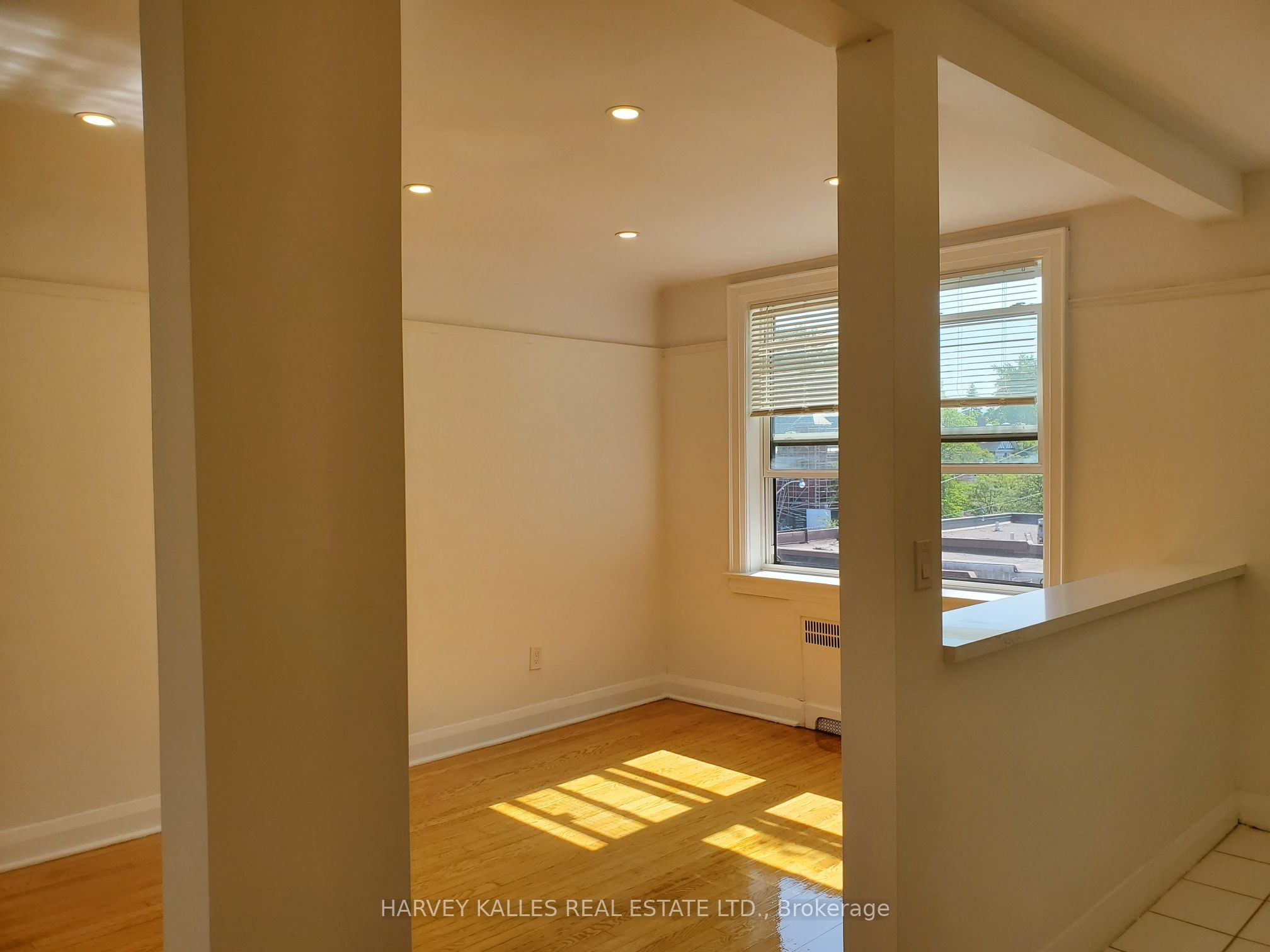 404 Spadina Road 405