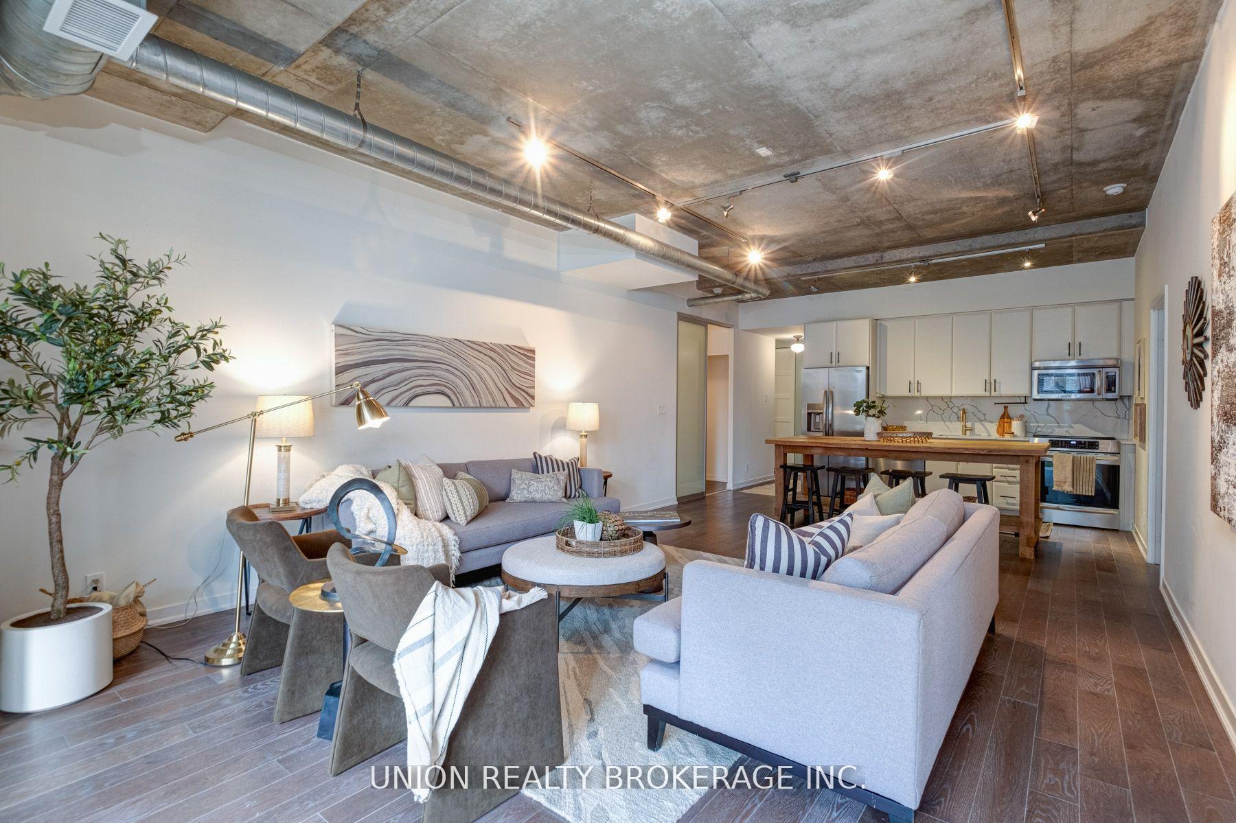 3 Bedrooms Condo at 201 Carlaw, Toronto For sale