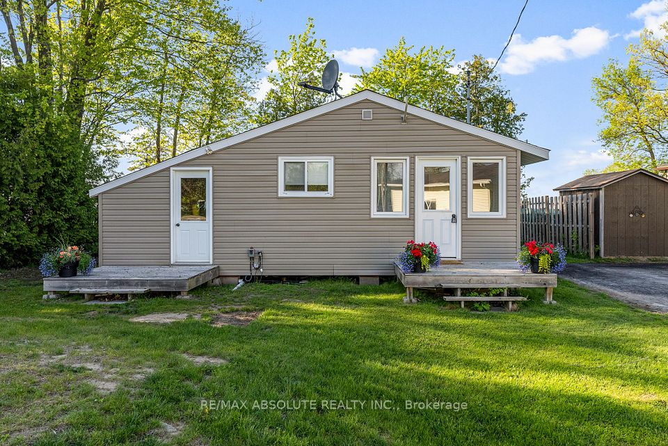 33 B Oakdale Lane, Horton, ON K7V 3Z8