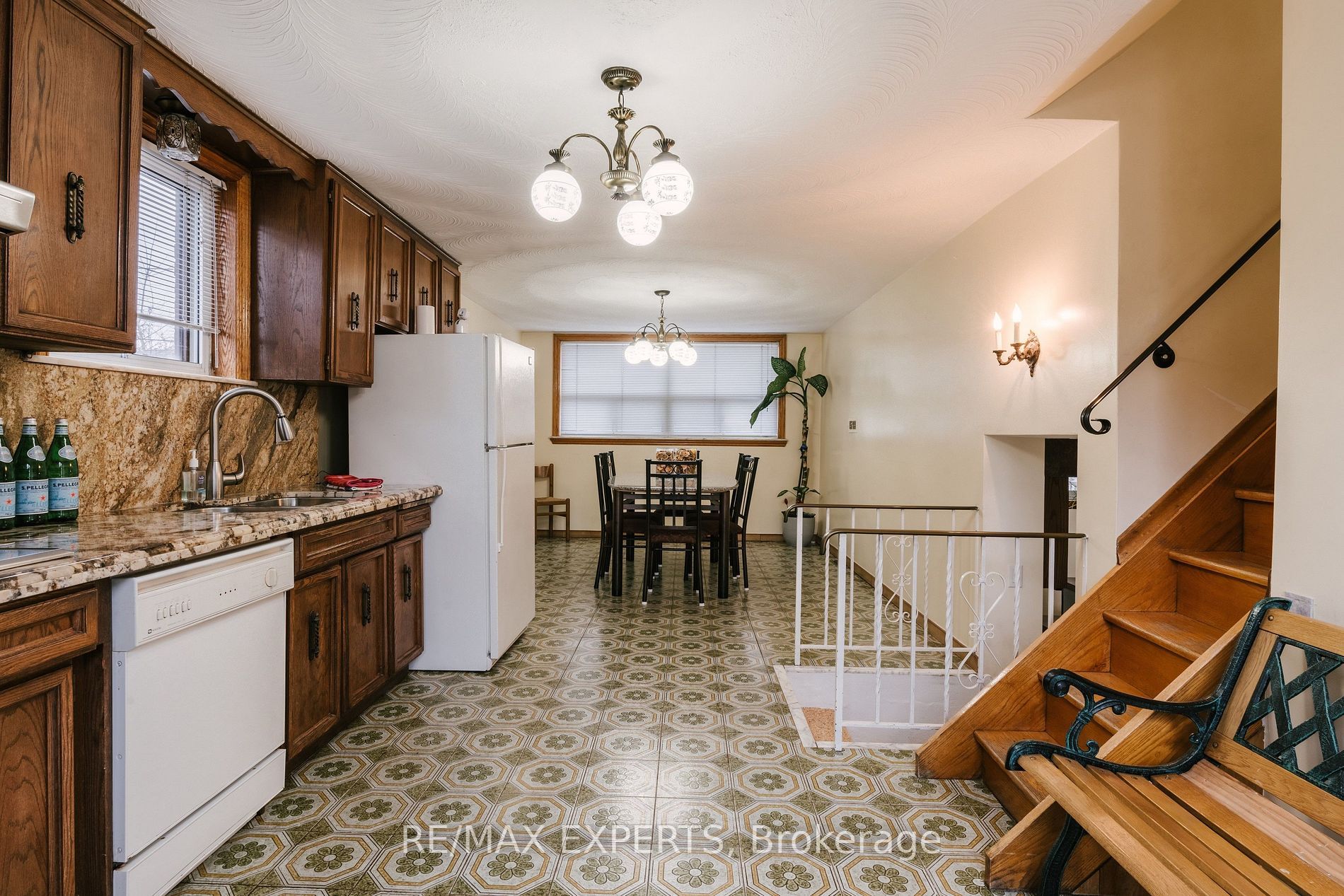 1 Creston Road