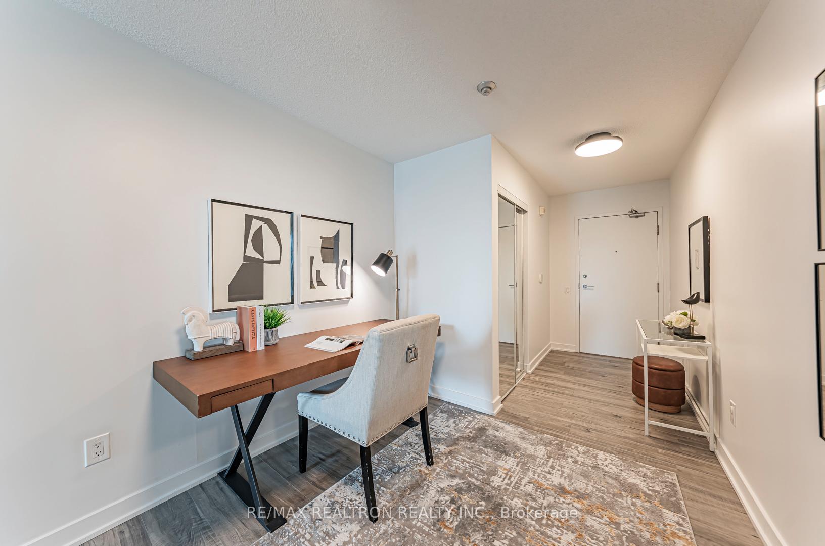 3 Bedrooms Condo at 29 Singer, Toronto For sale