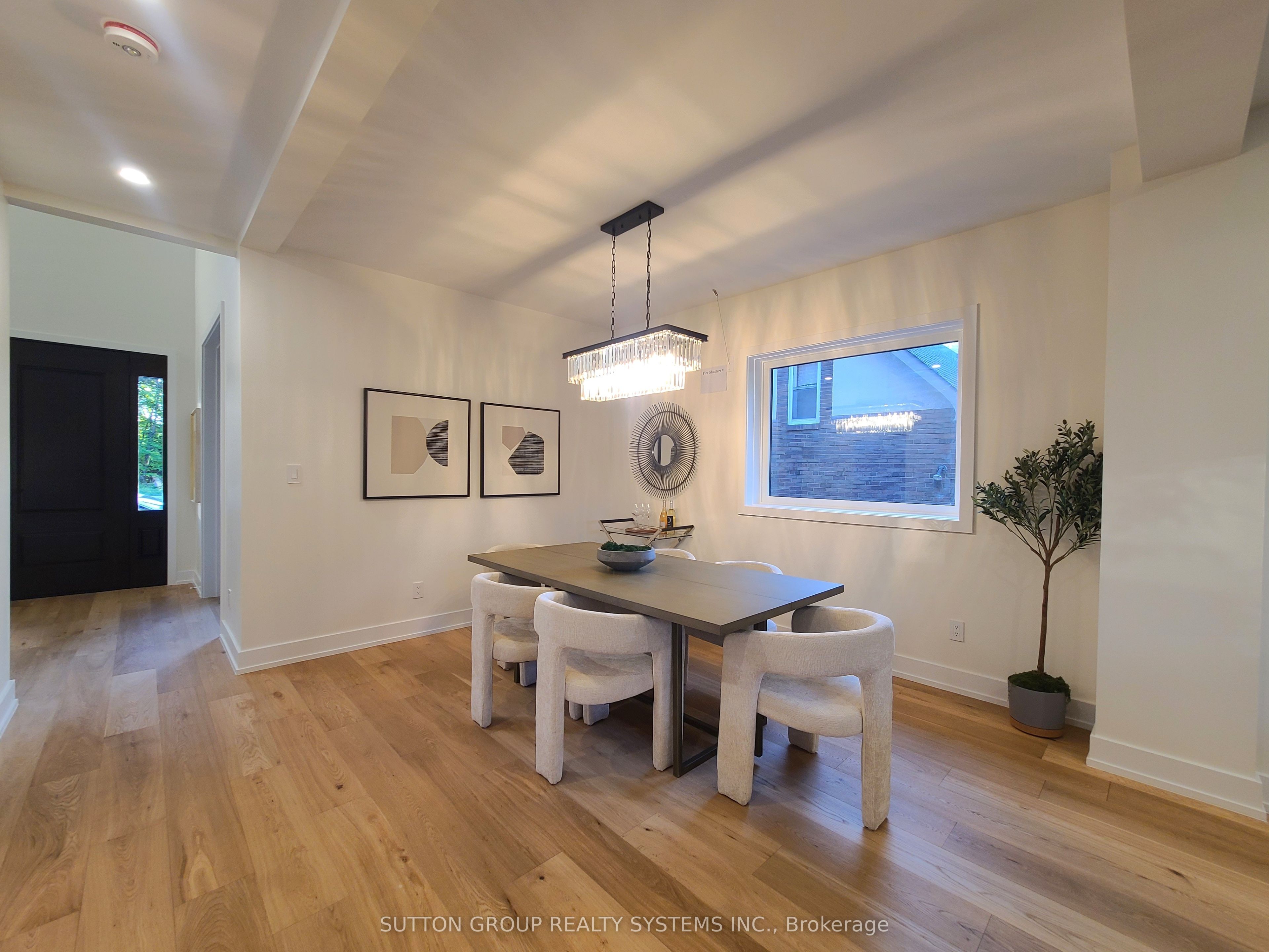 21 South Kingsway