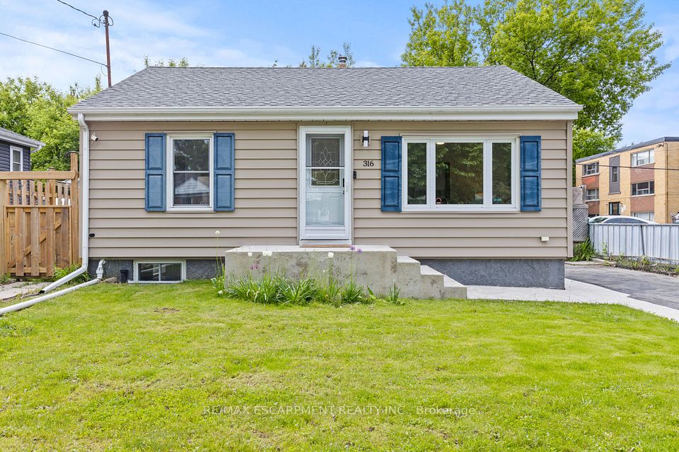 316 East 43rd