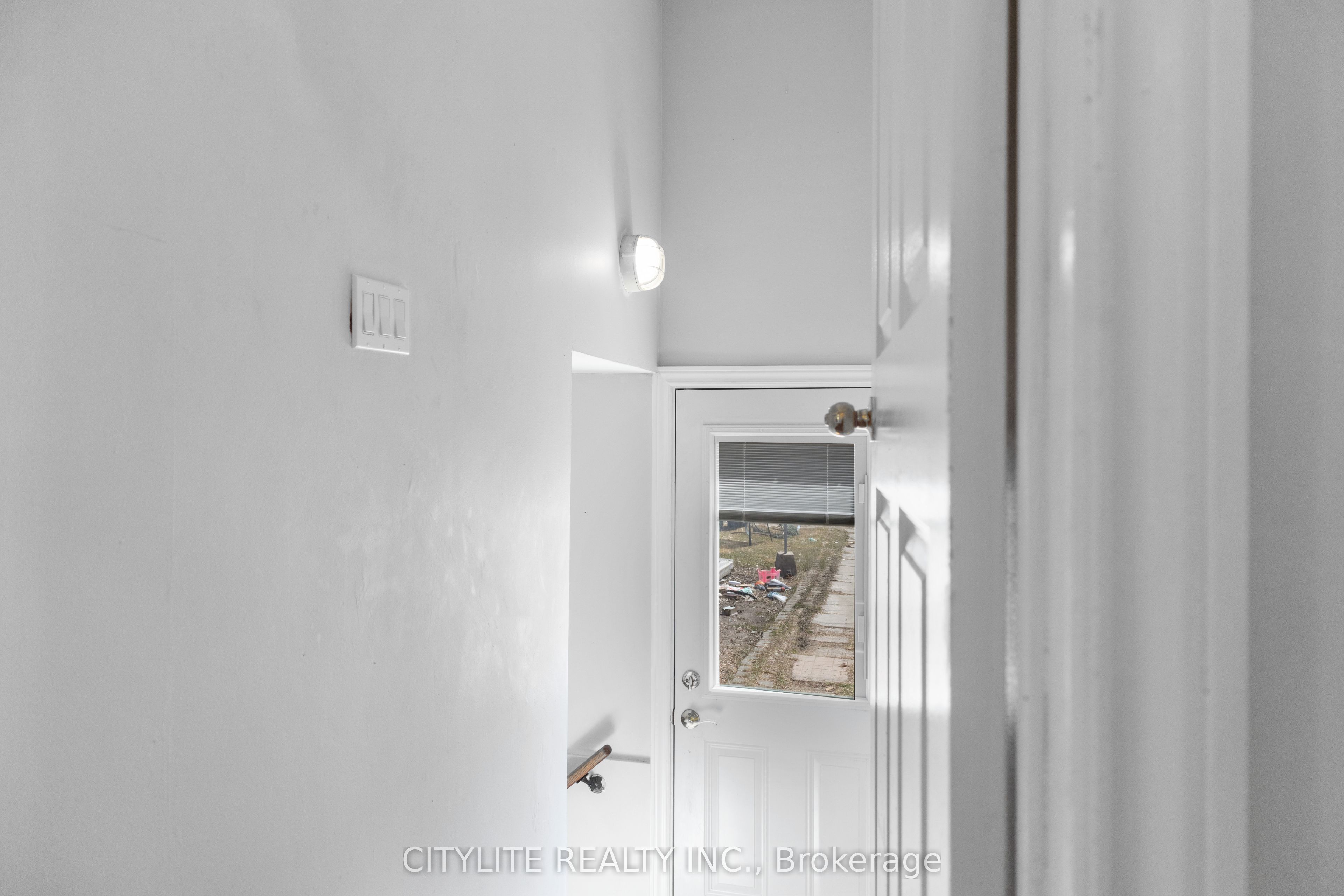 2 Emmeline Crescent