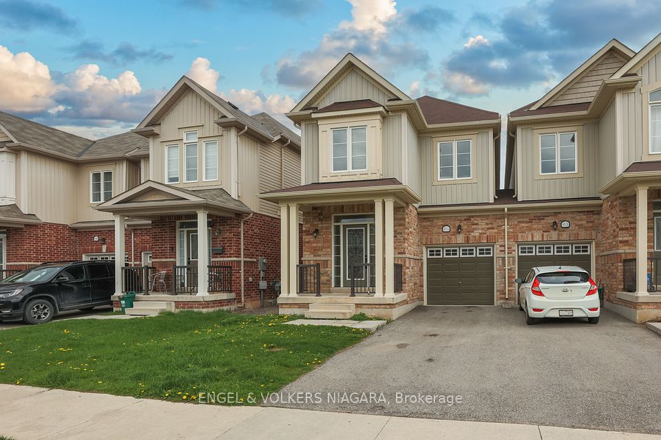 9514 Tallgrass Avenue, Niagara Falls, ON L2G 0Y2