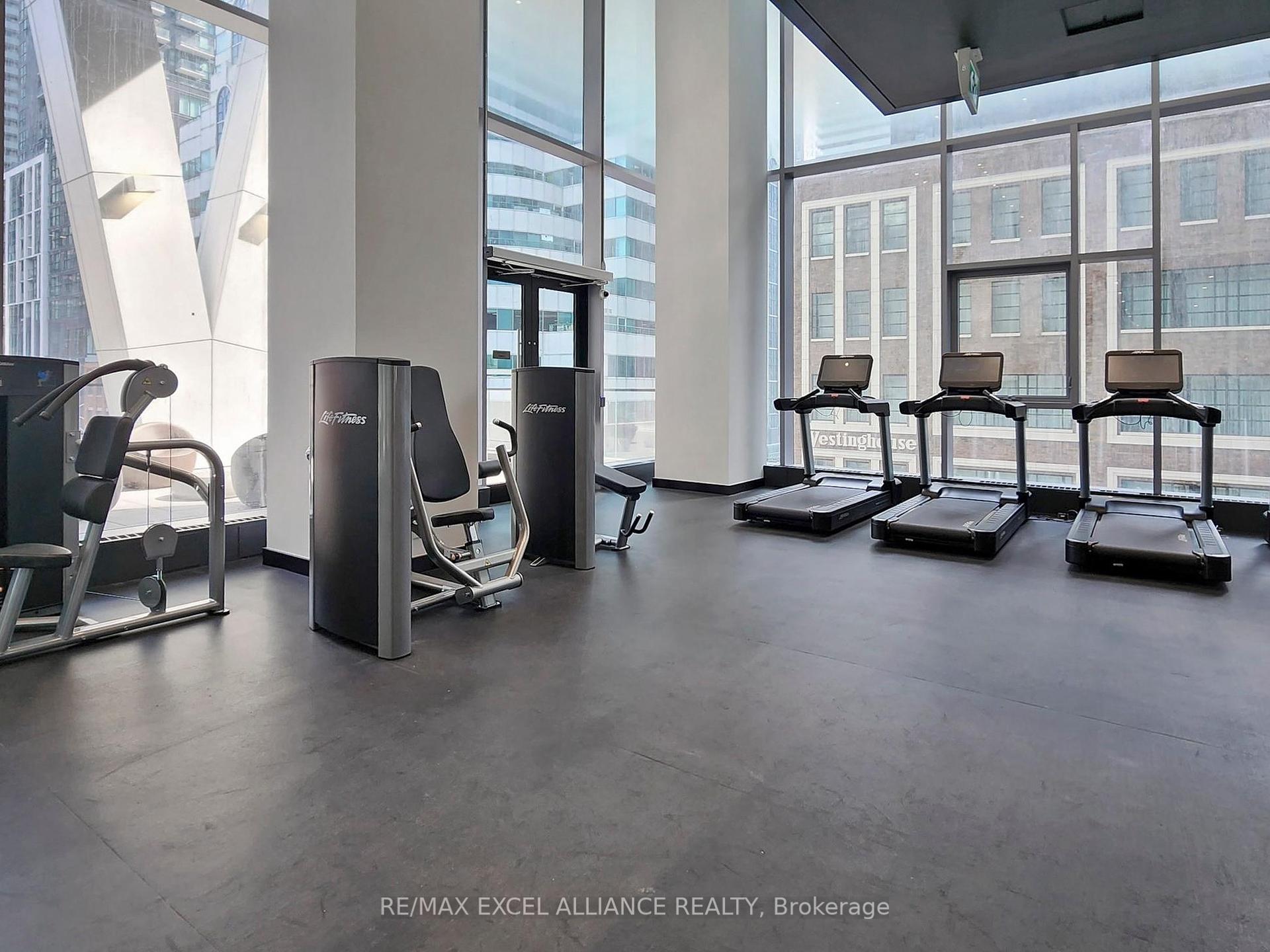 2 Bedrooms Condo at 357 King,  Toronto For sale