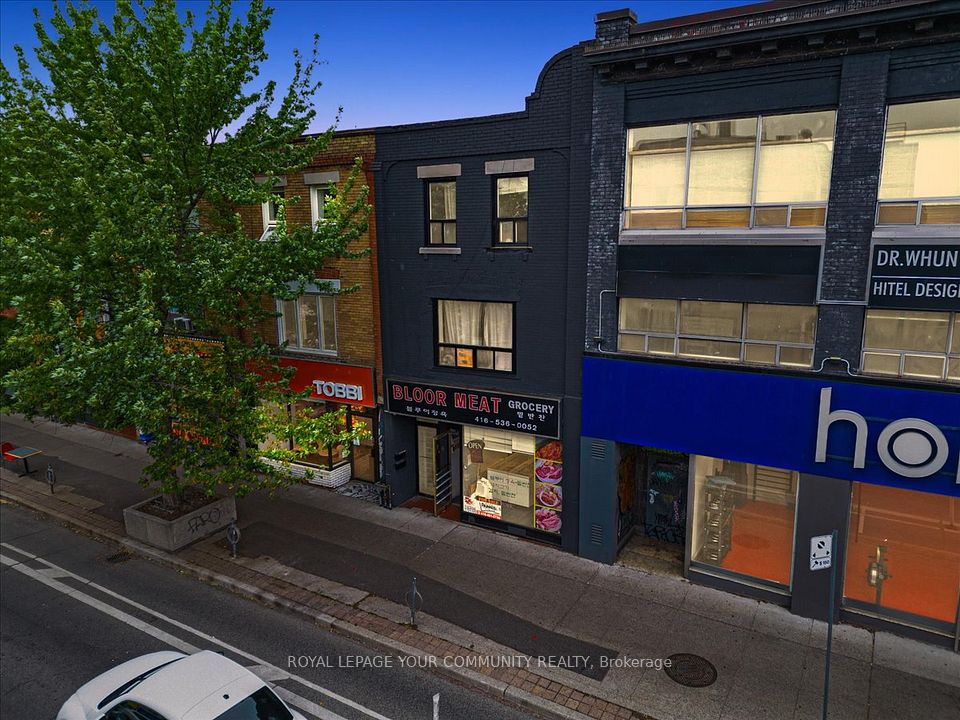 676 Bloor