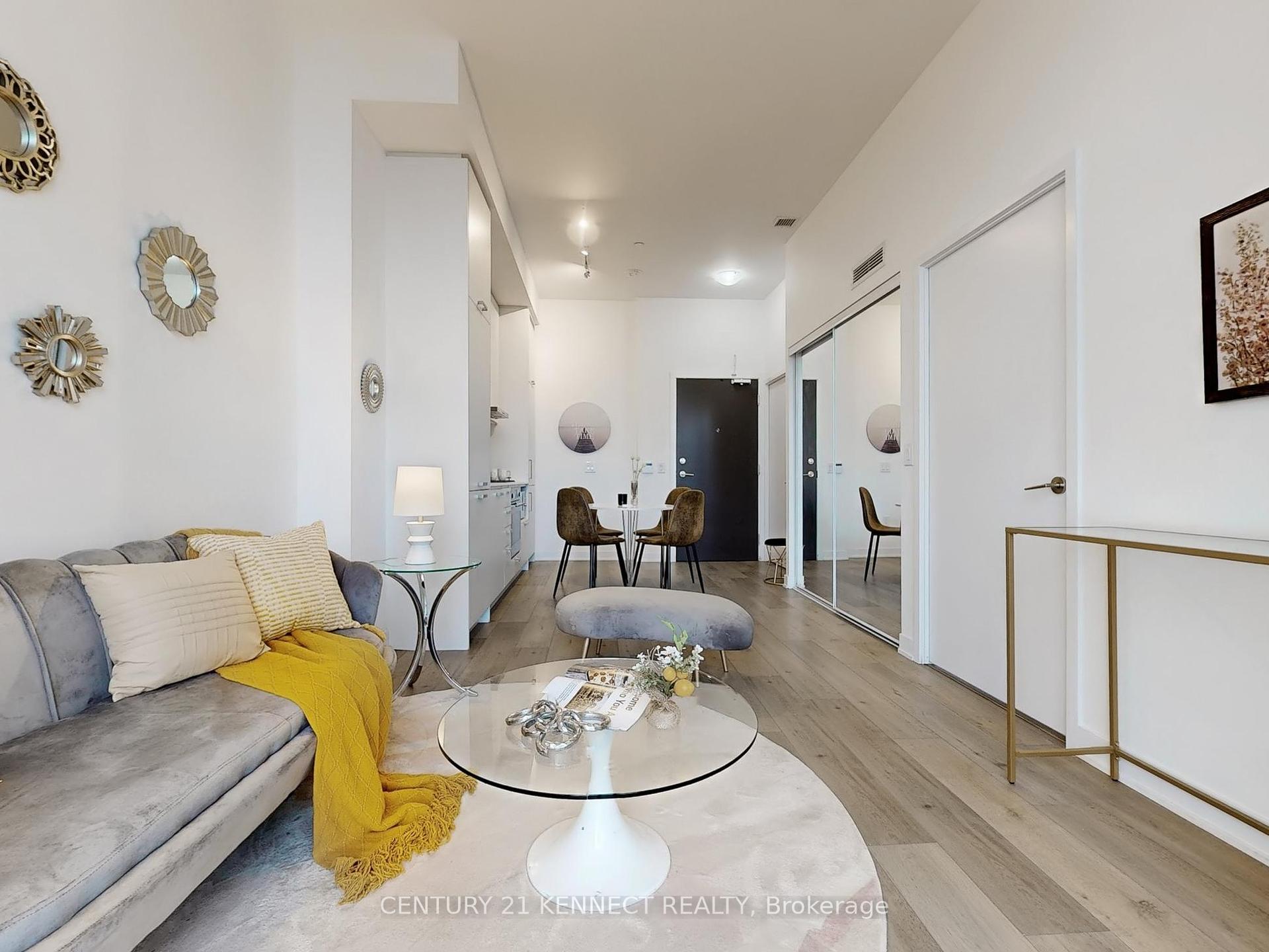 1 Bedroom Condo at 10 Honeycrispy, Vaughan For sale