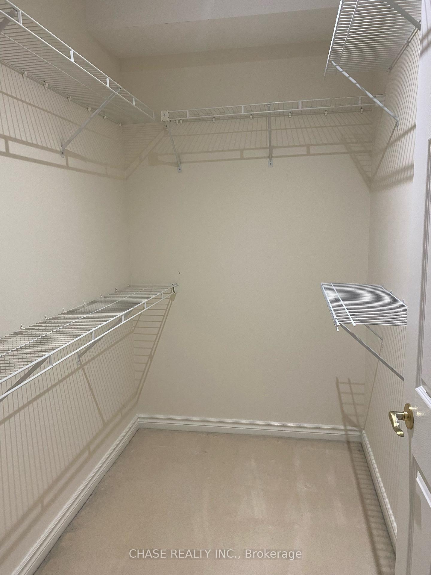 2 Bedrooms Condo at 67 Caroline,  Hamilton For sale