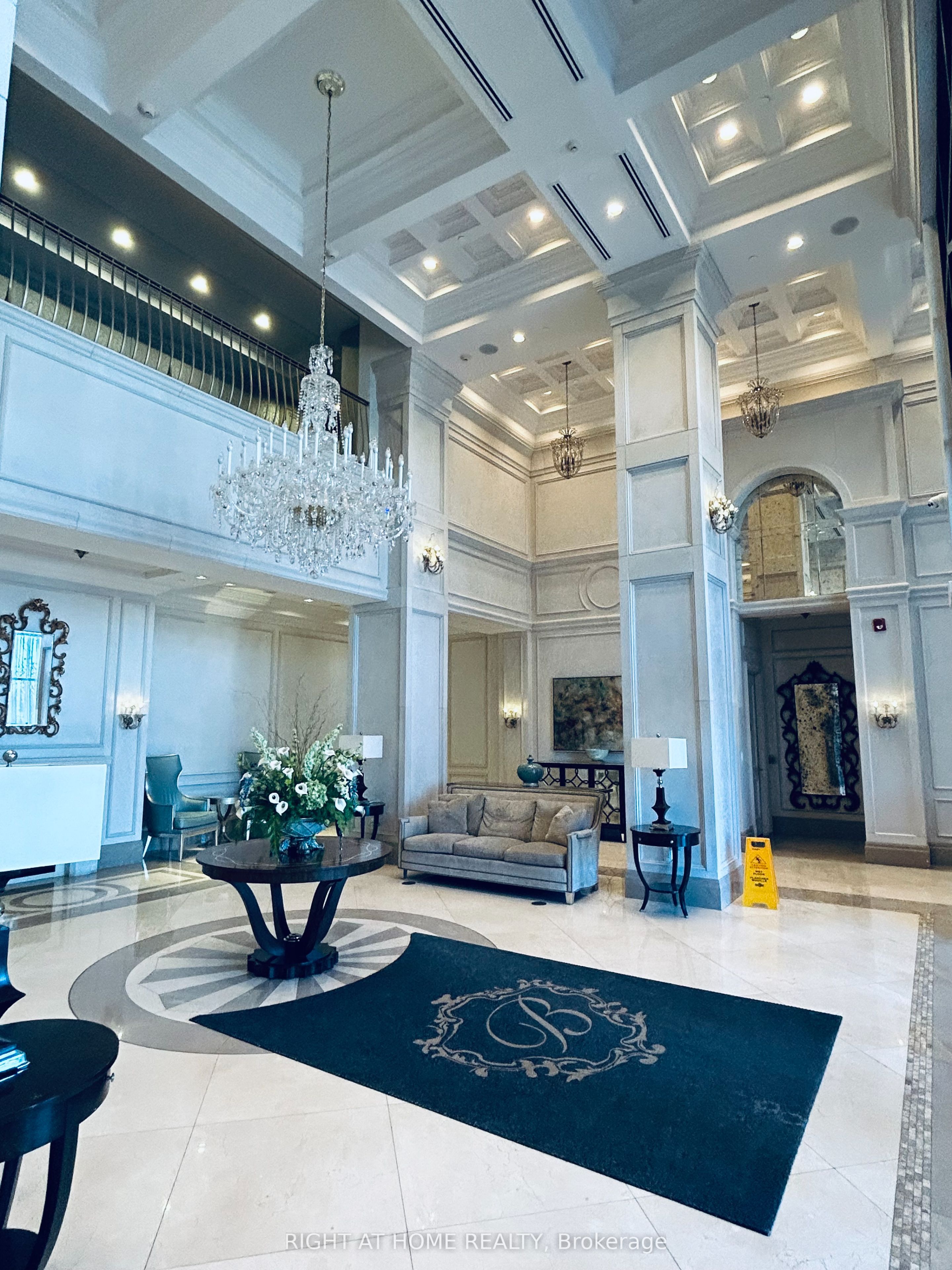 9255 Jane Street, #604