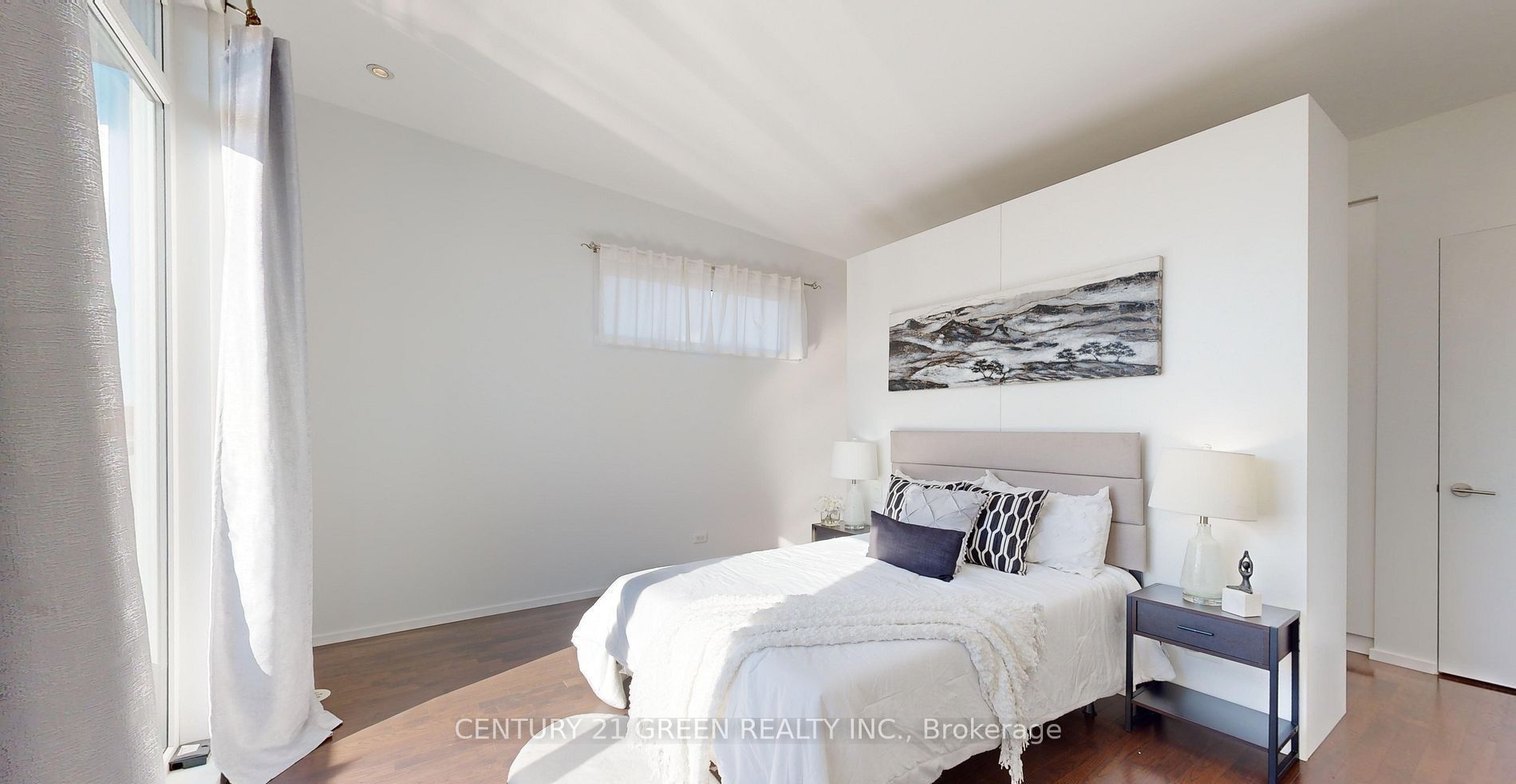 56 Lippincott Street, #8