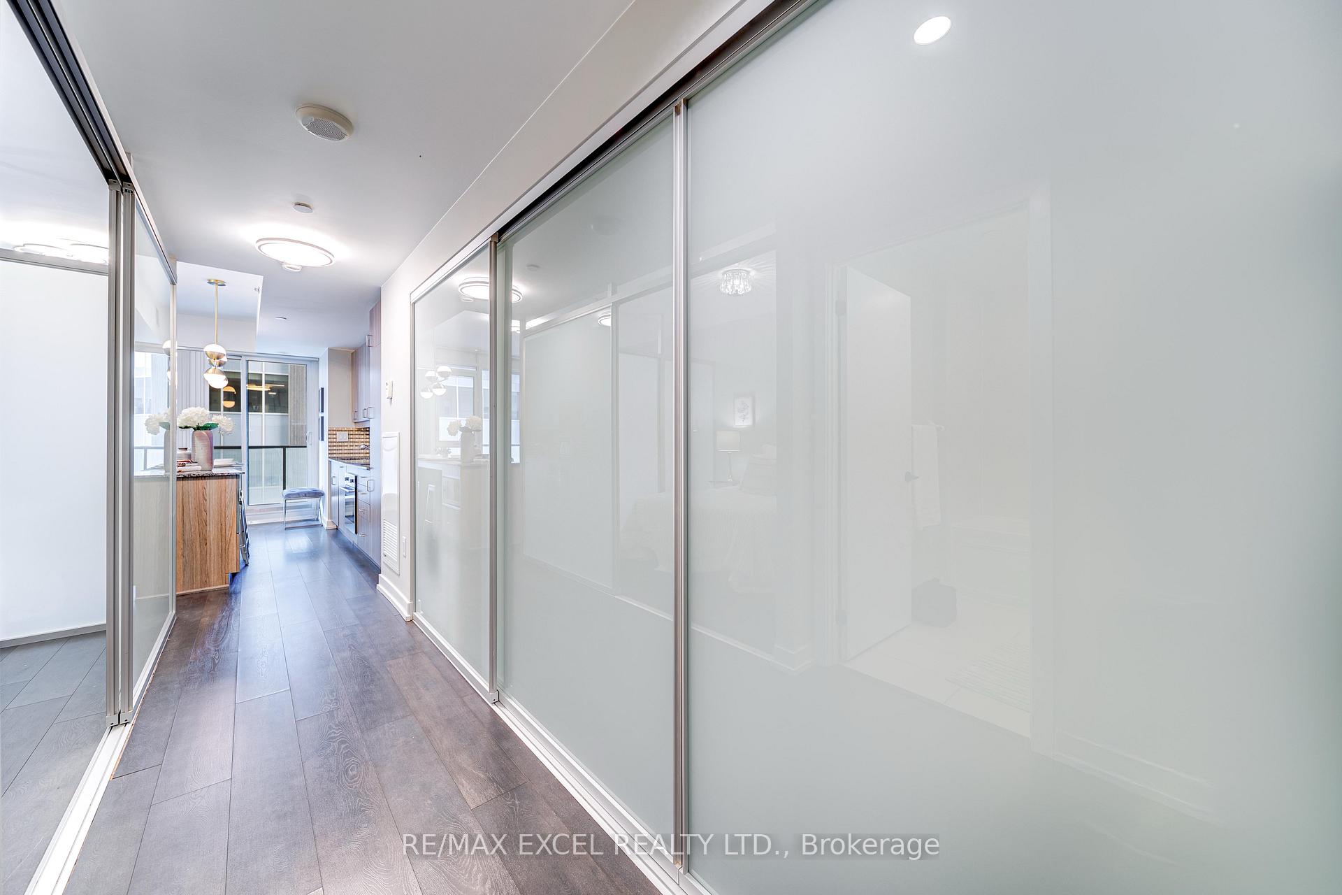 1 Bedroom Condo at 426 University,  Toronto For sale