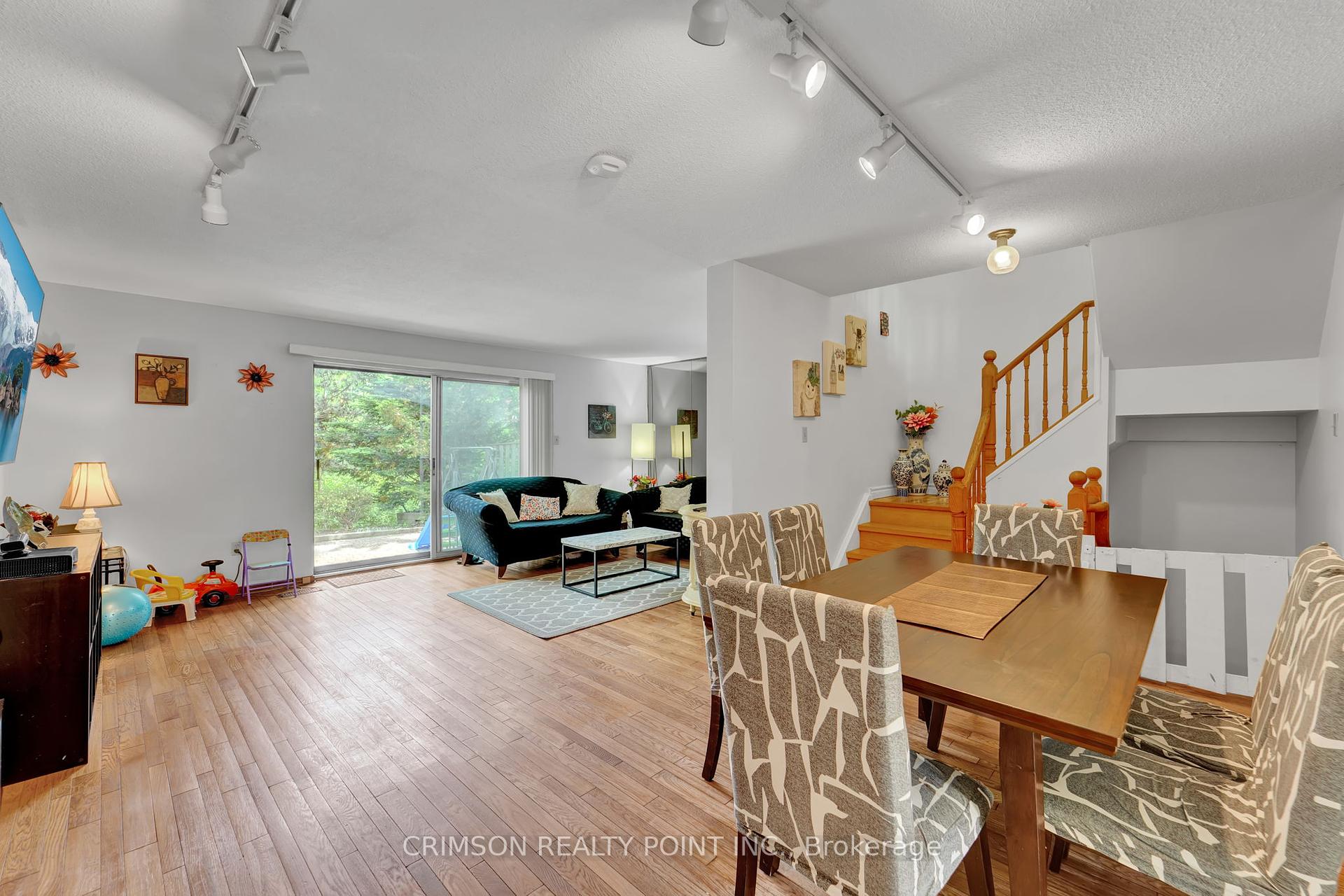 3 Bedrooms Condo at 25 Brimwood, Toronto For sale