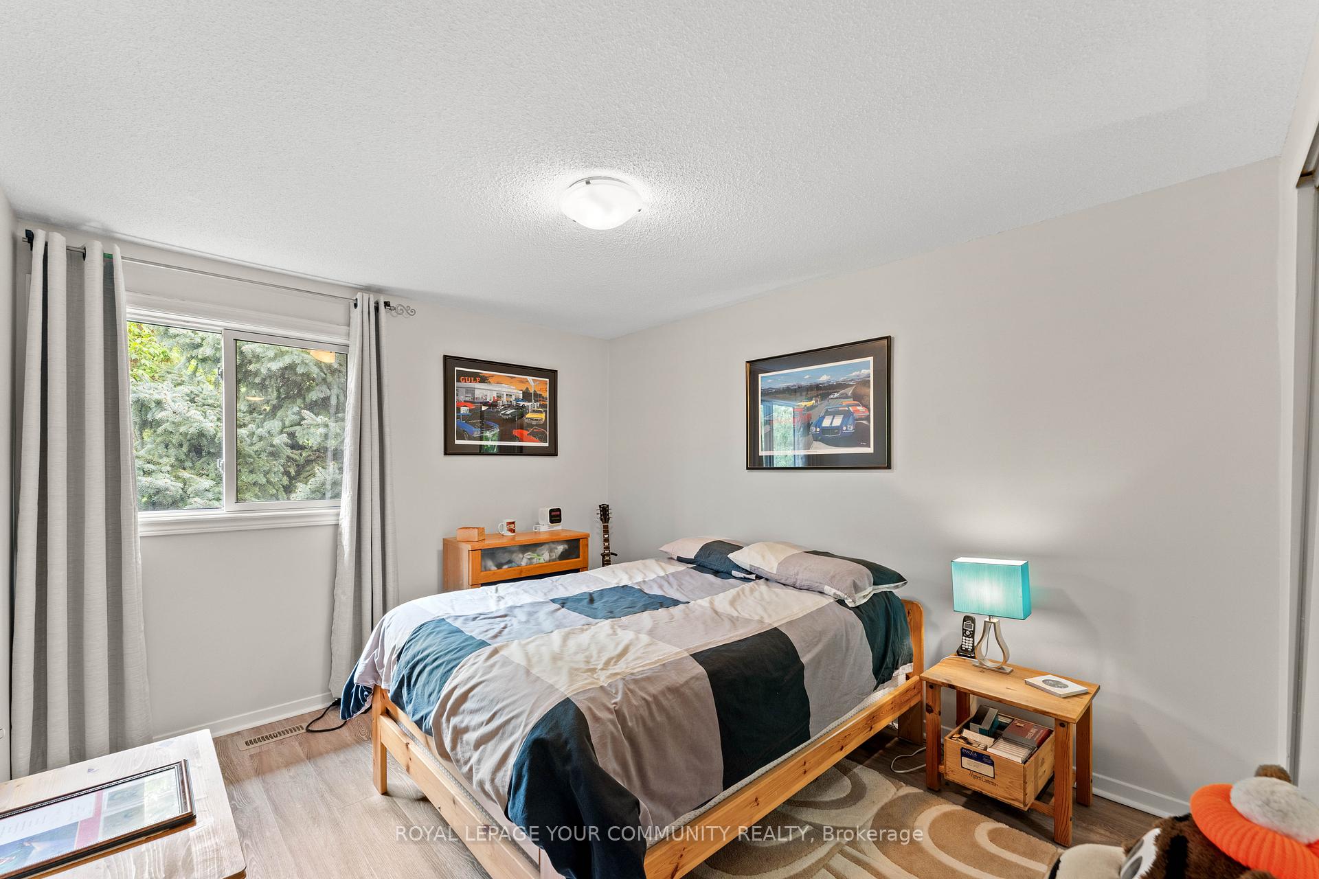 6 Bedrooms Condo at 2655 Gananoque, Mississauga For sale
