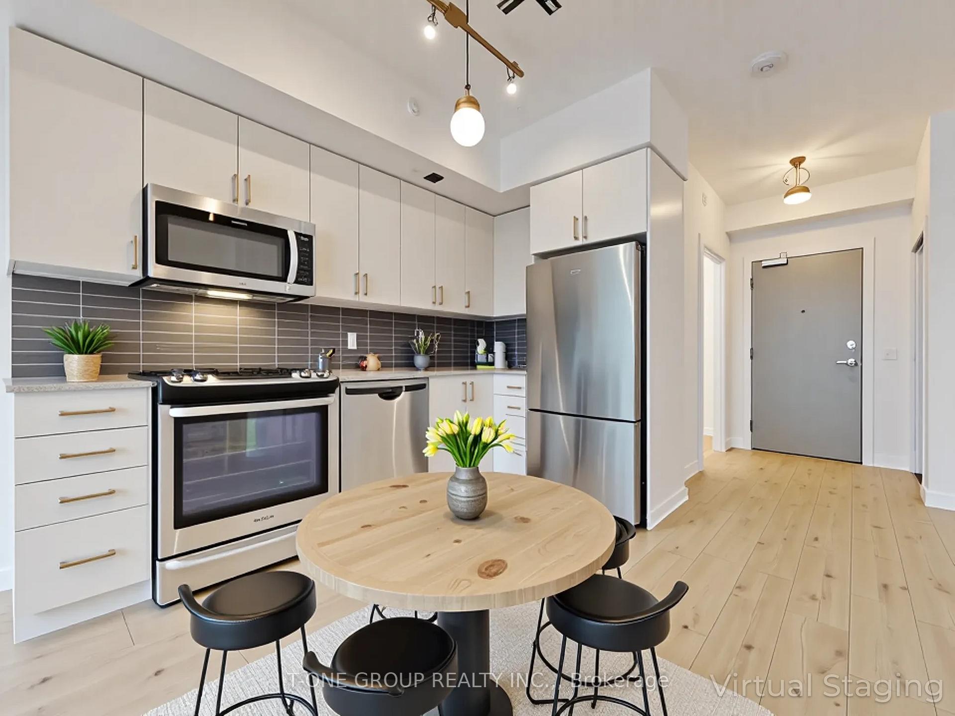 2 Bedrooms Condo at 591 Sheppard, Toronto For sale