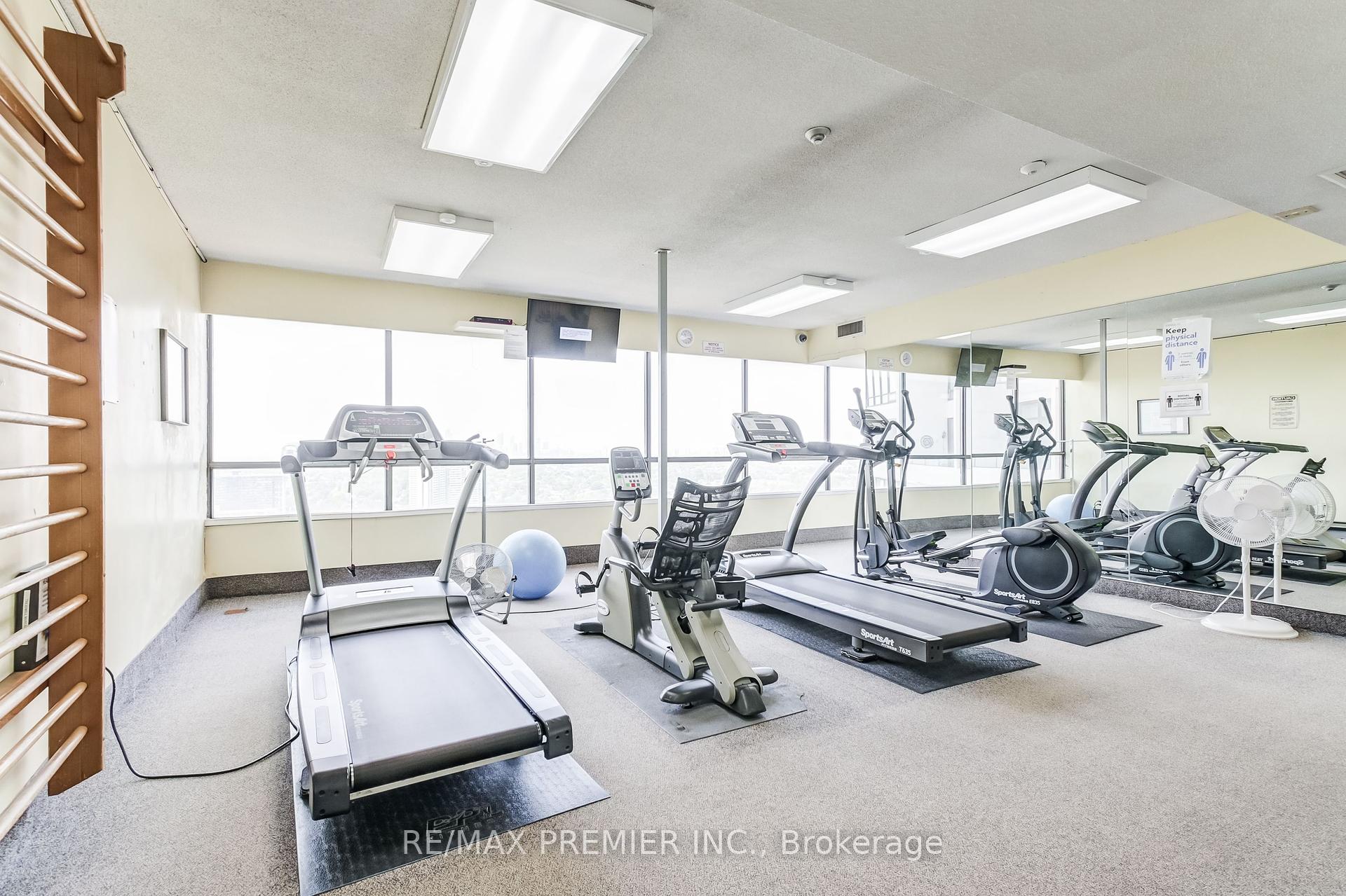 1 Bedroom Condo at 1333 Bloor, Mississauga For sale