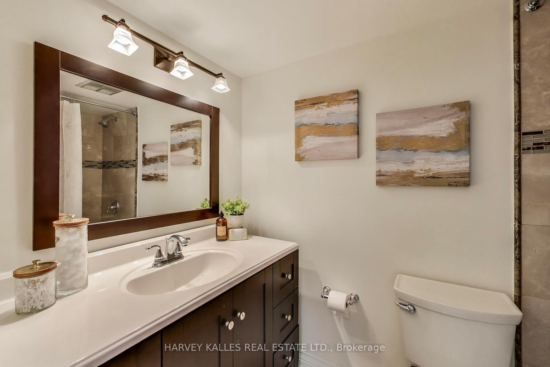 2 Bedrooms Condo at 55 Skymark, Toronto For sale