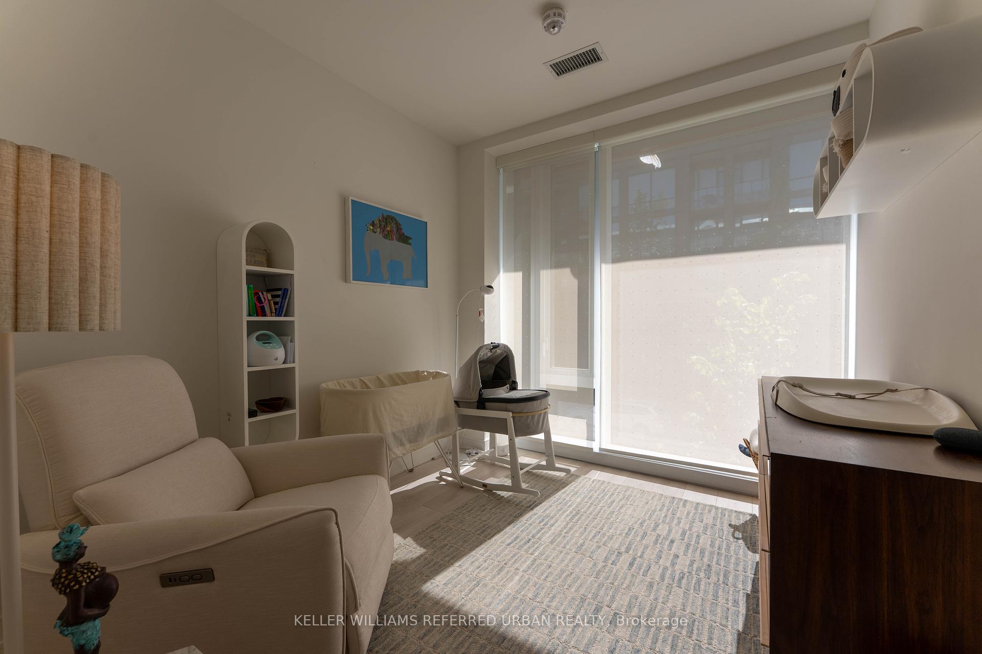 4 Bedrooms Condo at 180 Mill, Toronto For sale