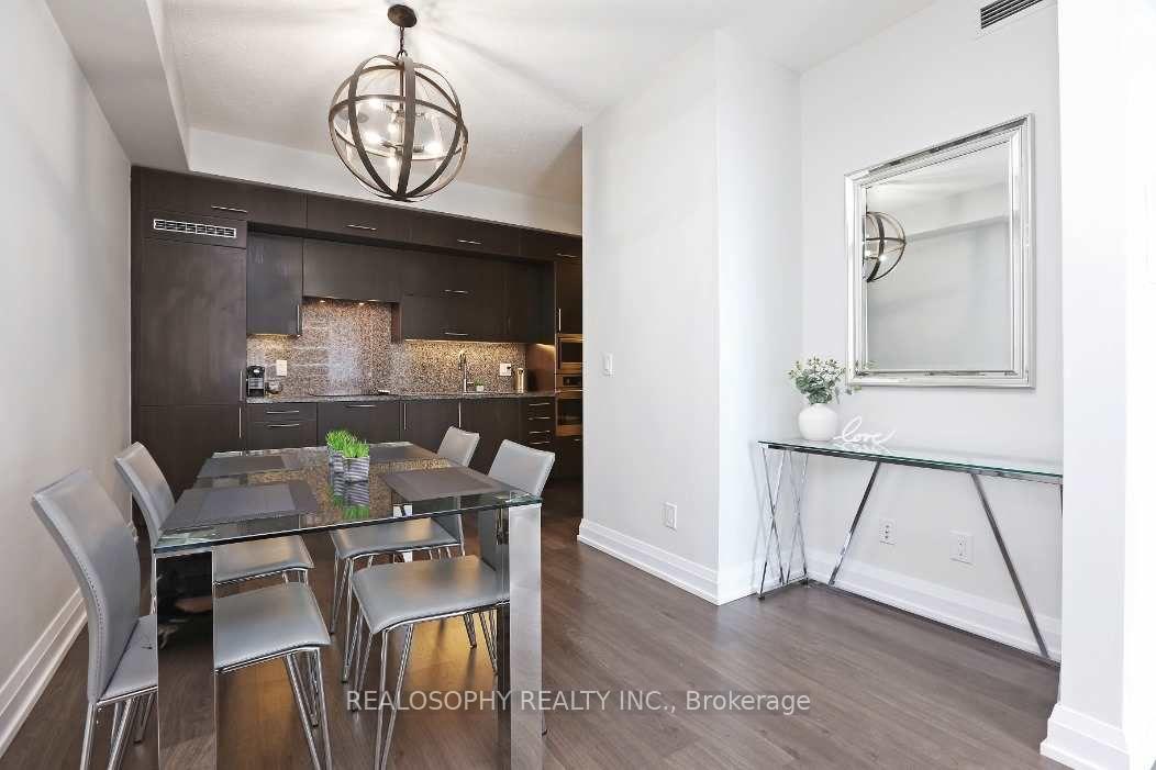 1 Bedroom Condo at 2 Anndale,  Toronto For sale