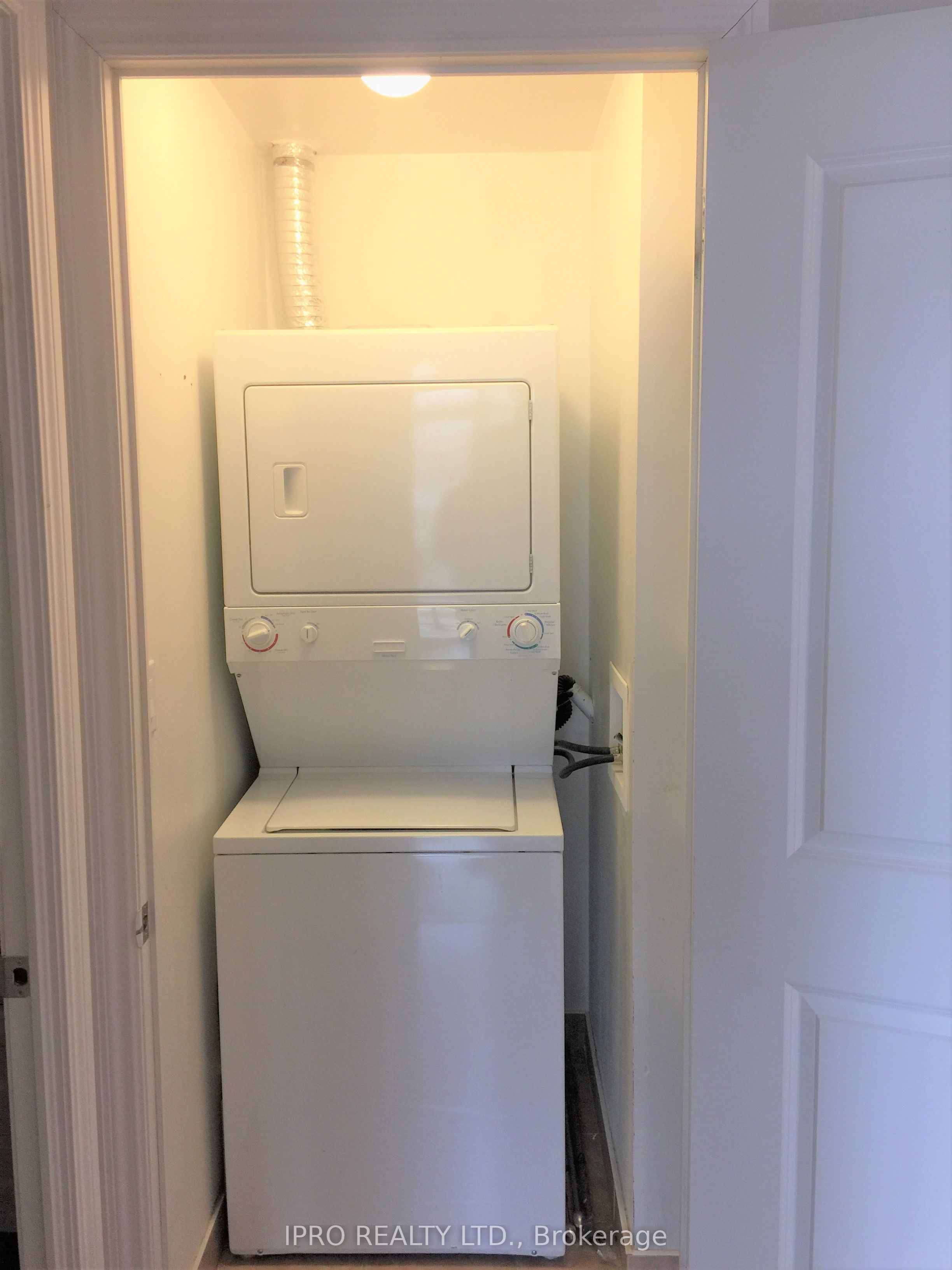 135 Wynford Drive, #409