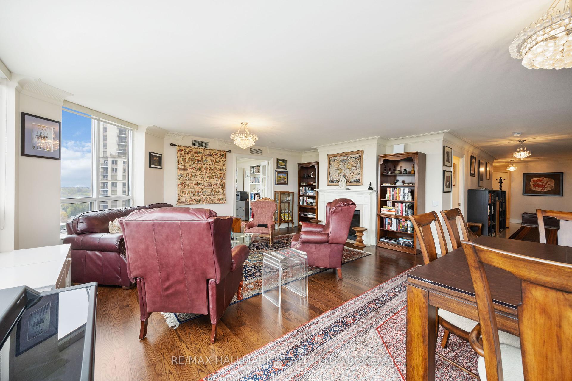 4 Bedrooms Condo at 80 Harrison Garden, Toronto For sale