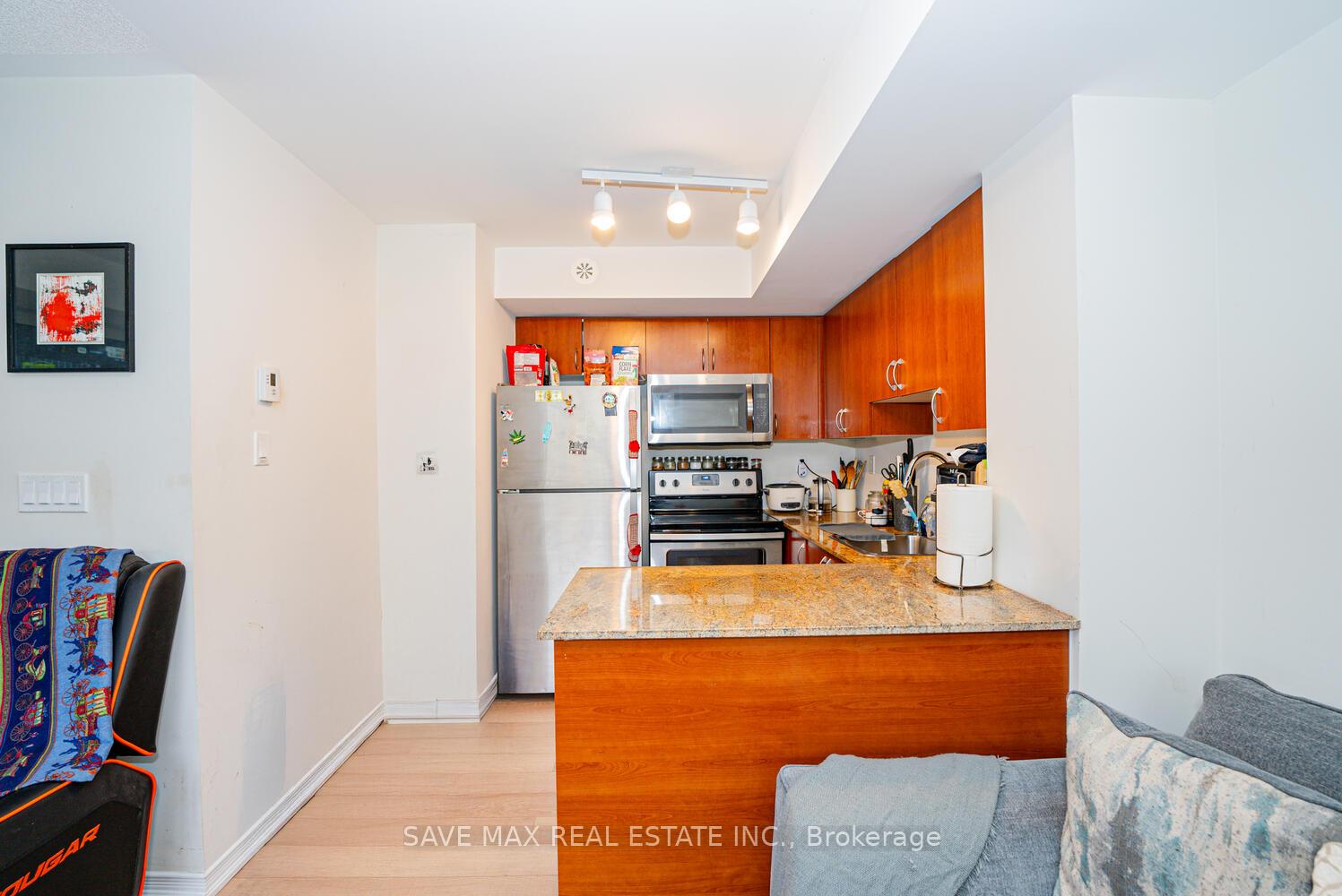2 Bedrooms Condo at 1070 Progress, Toronto For sale