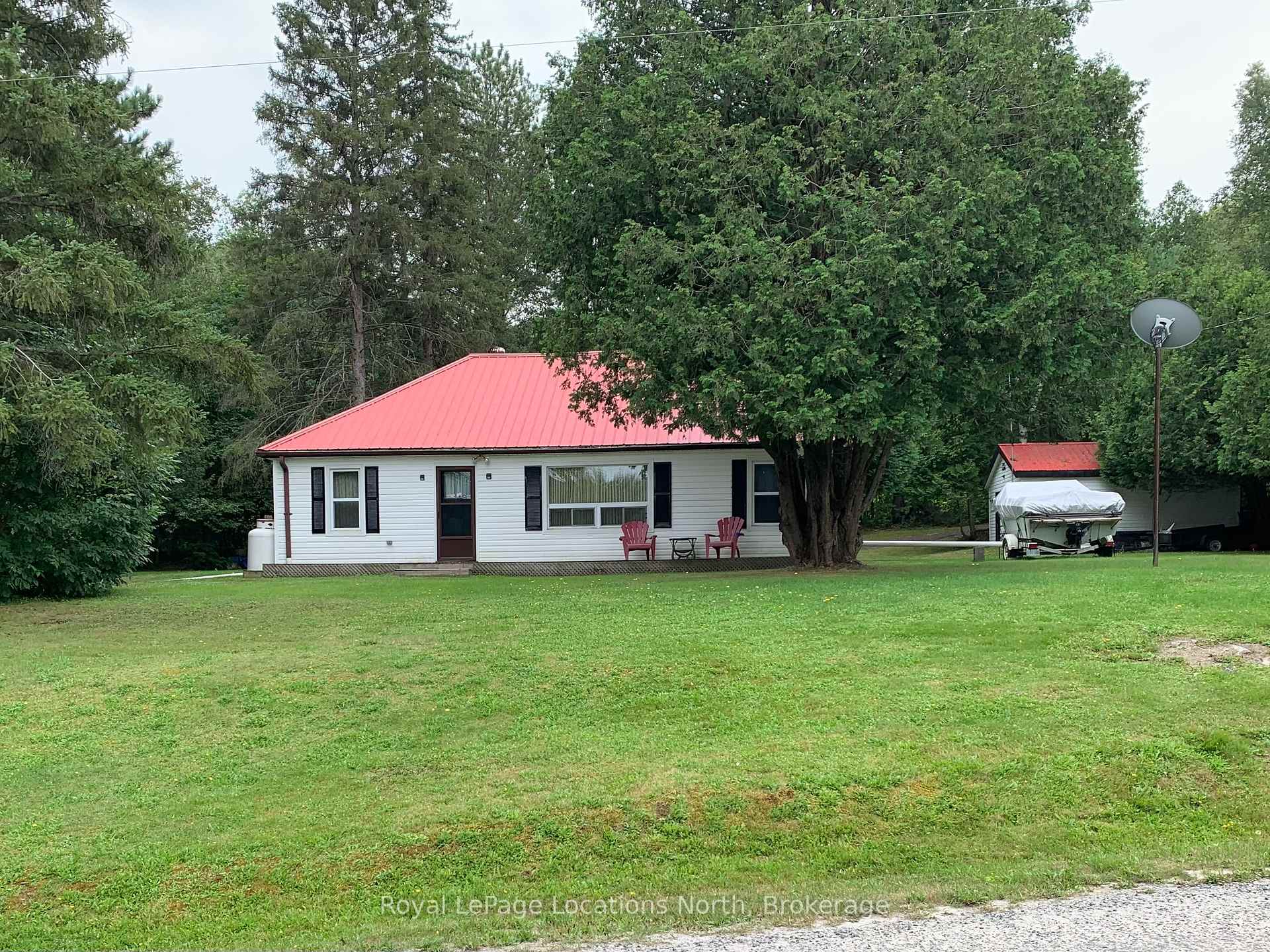 345 Doe Lake Road, Armour, ON P0A 1L0