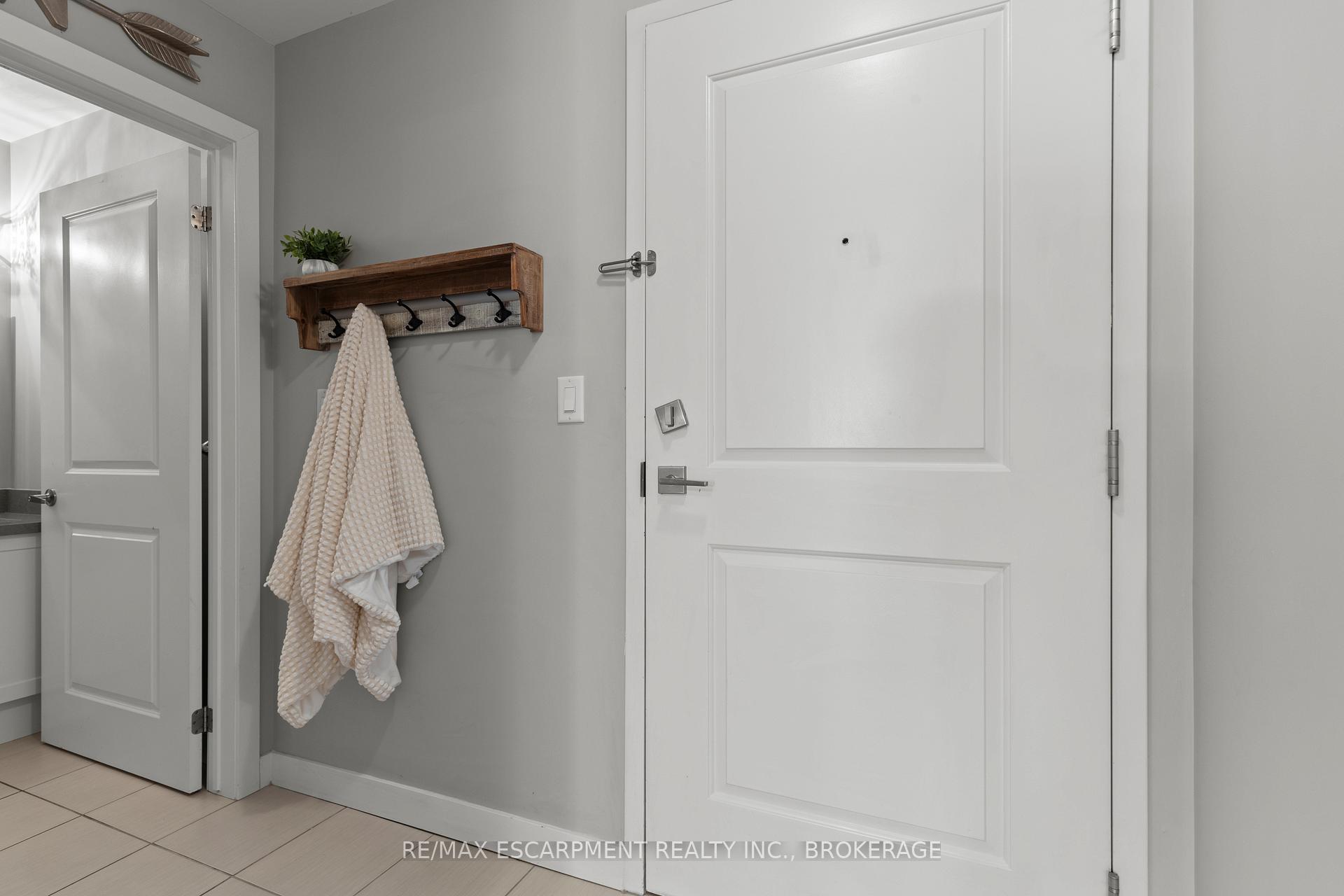 1 Bedroom Condo at 35 Southshore, Hamilton For sale
