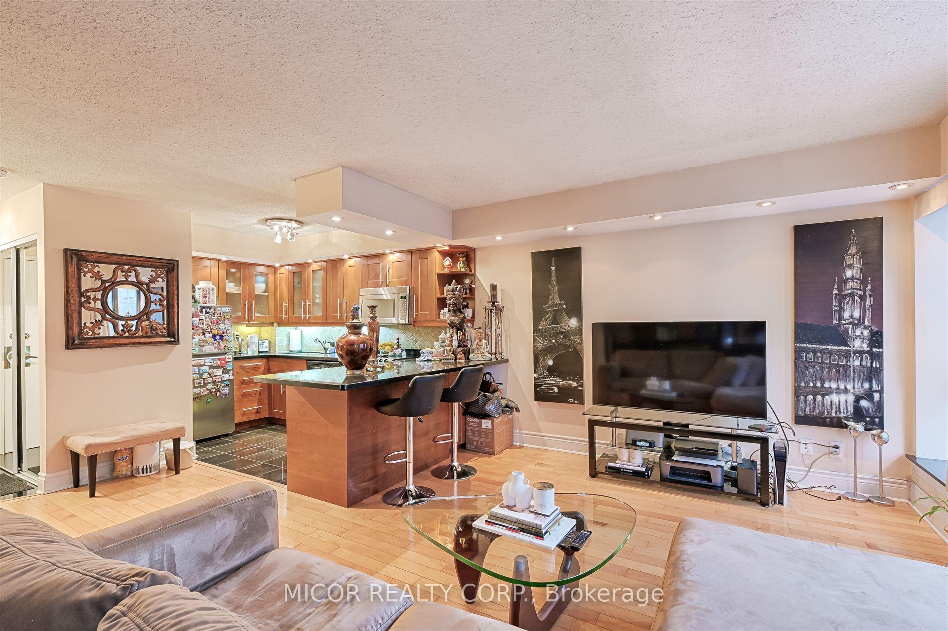 1 Bedroom Condo at 40 Scollard,  Toronto For sale