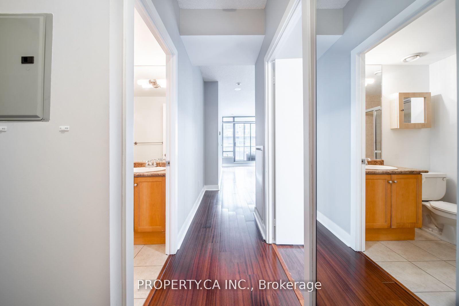 2 Bedrooms Condo at 438 King, Toronto For sale