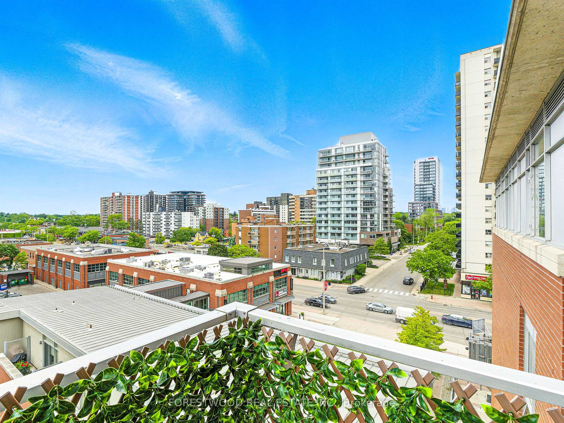 2 Bedrooms Condo at 80 Port, Mississauga For sale