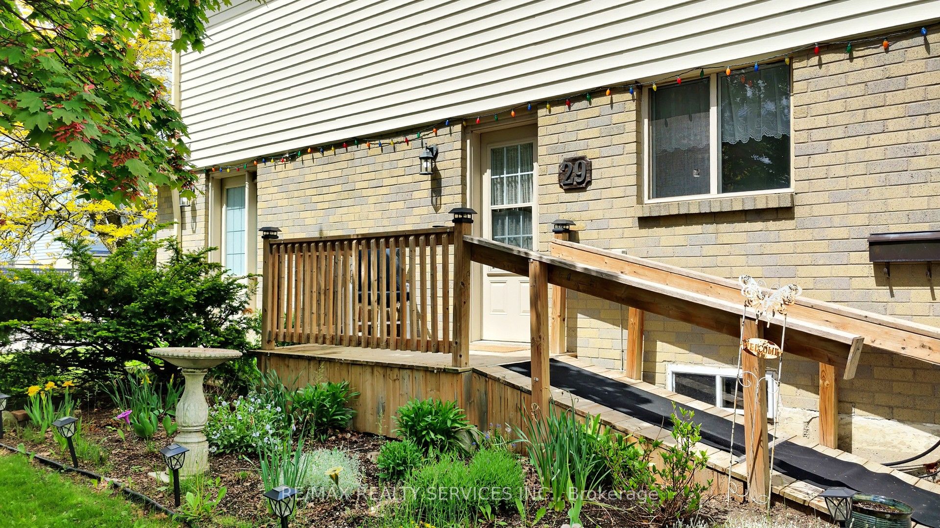 29 Gulliver Crescent