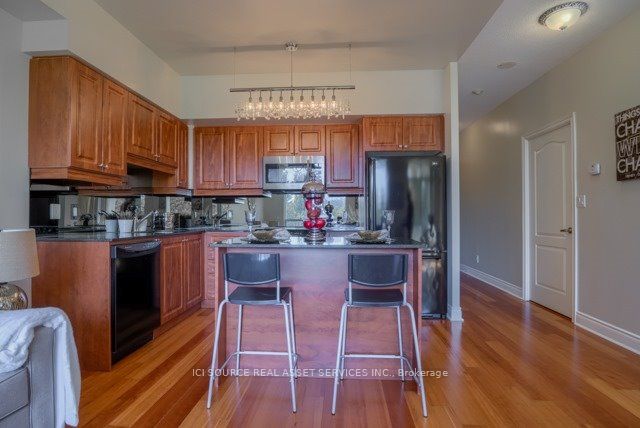 1105 Leslie Street, #306