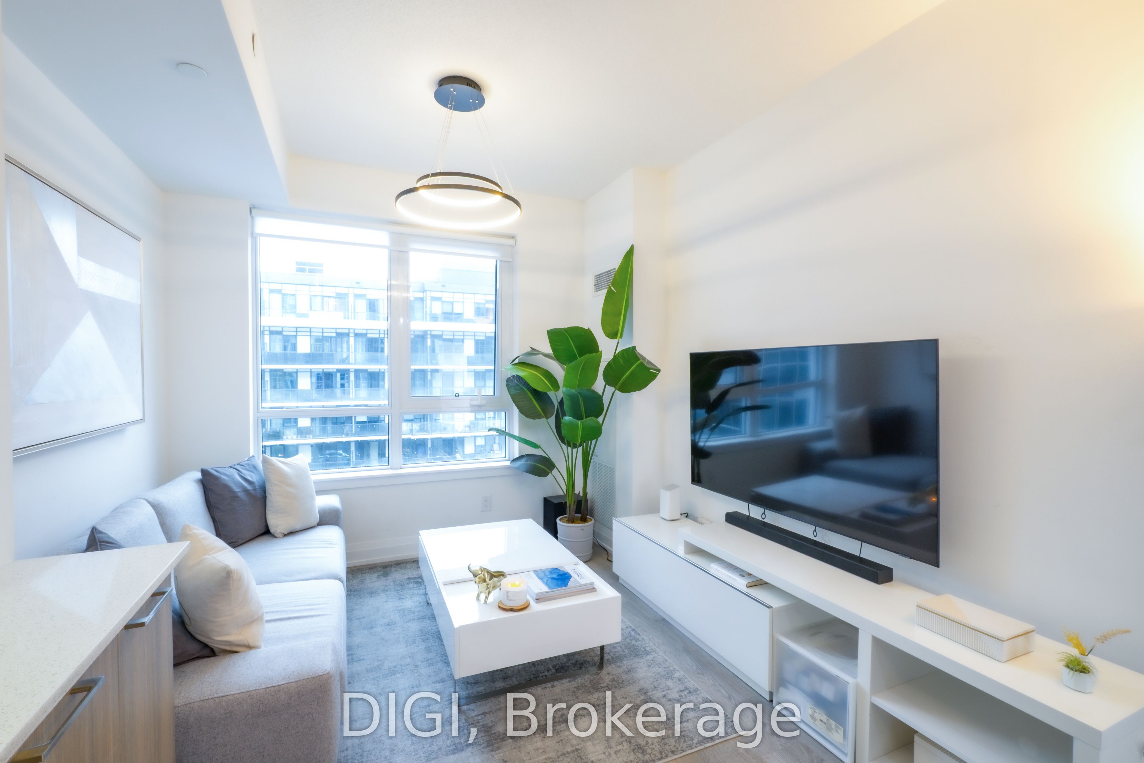 591 Sheppard Avenue E, #636